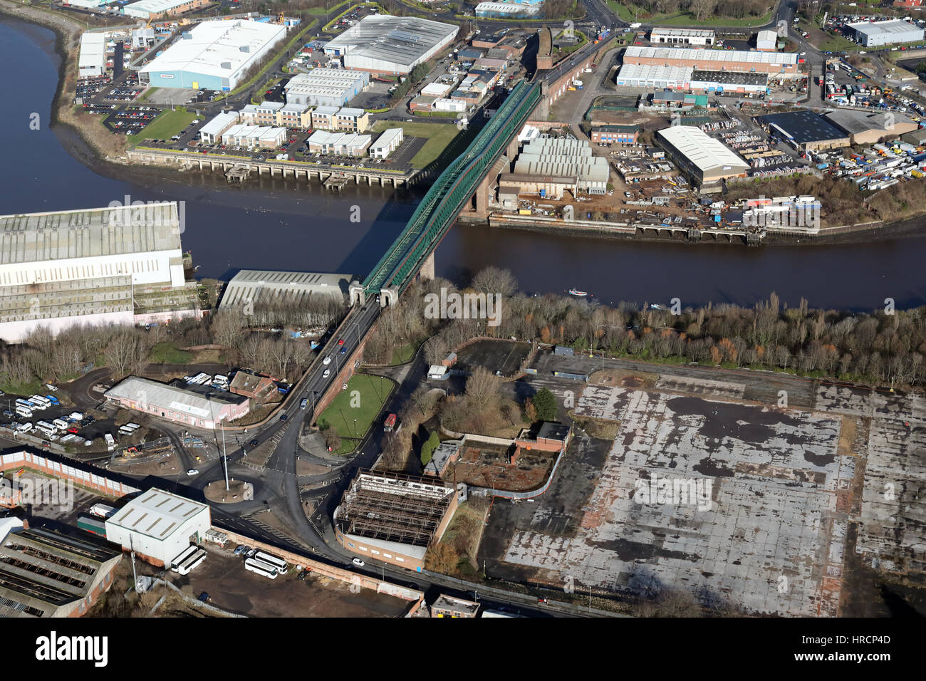 Luftaufnahme von Königin Alexandra Brücke über den Fluss tragen in Sunderland, UK Stockfoto