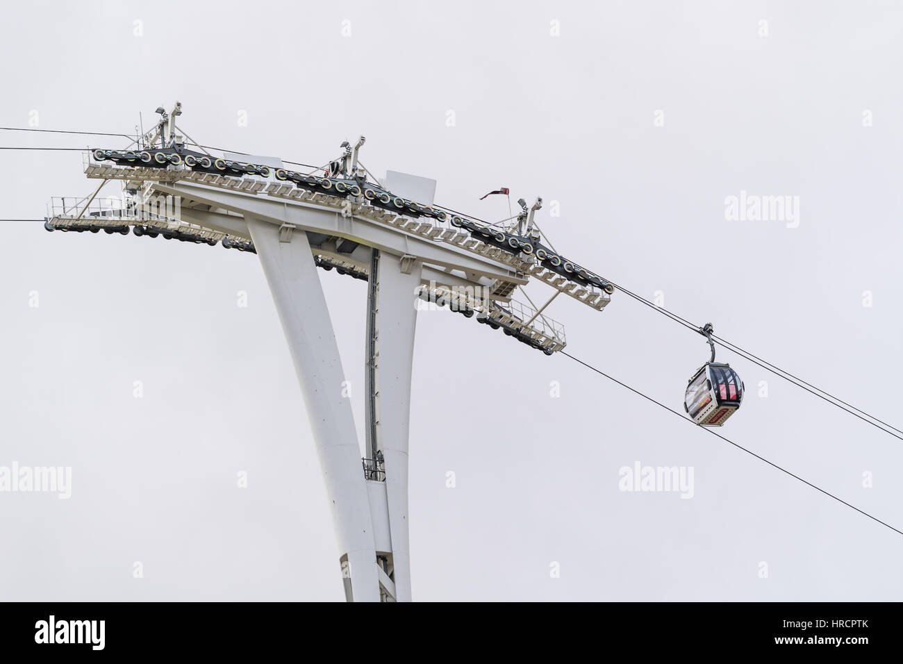 Seilbahn über den Fluss Themse, London, zwischen dem südlichen Ufer (Greenwich) und dem Nordufer (Royal Docks) Stockfoto