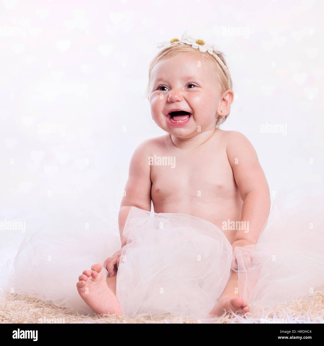 Glückliches Baby, Baby Windel lächelnd Stockfoto