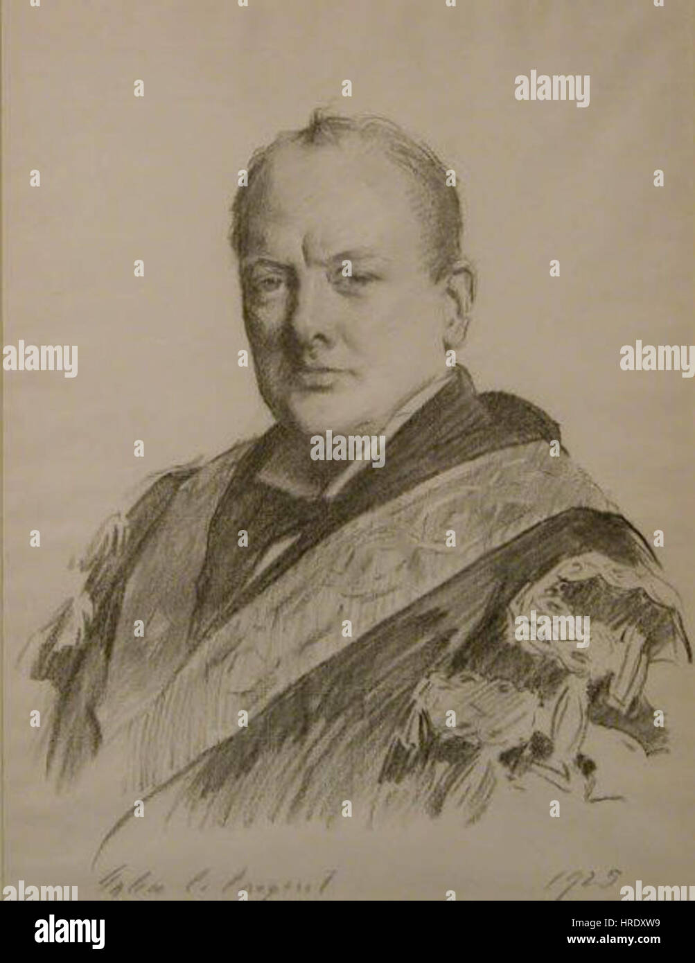 Dieses Porträt von John Singer Sargent zeigt Winston Churchill während seiner Zeit als Finanzminister. Das Gemälde fängt Churchills maßgeblichen Ausdruck und seine Besonderheiten ein und unterstreicht seine bedeutende Rolle in der britischen Politik während des frühen 20. Jahrhunderts. Stockfoto