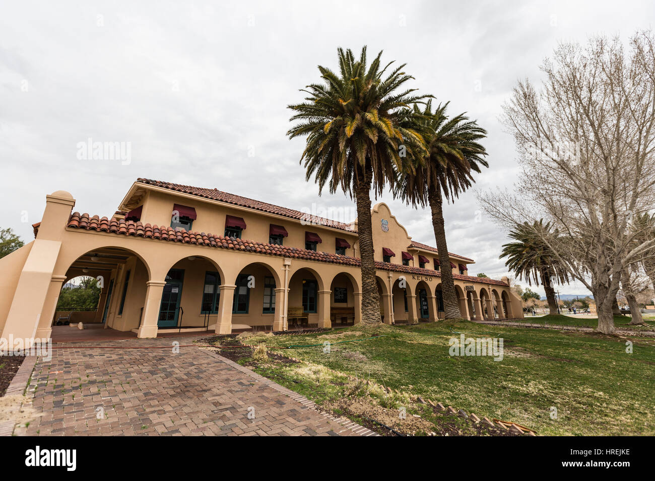 Mojave National Preserve, Kalifornien, USA – 21. Februar 2017: Mojave National Park Visitor Centre am historischen Bahnhof Kelso. Stockfoto