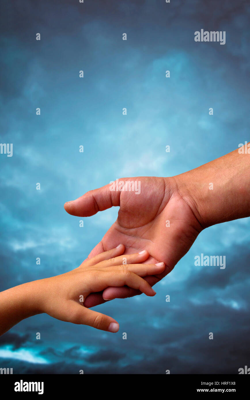 Vater und Kind Hände berühren, Hilfe und Support-Konzept Stockfoto