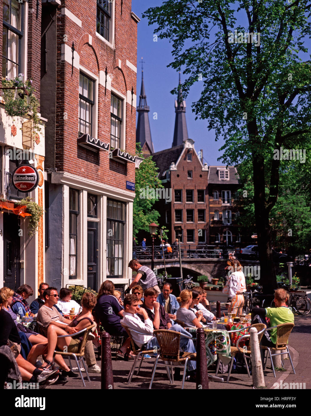 Straßencafé in Amsterdam, Holland, Niederlande Stockfoto