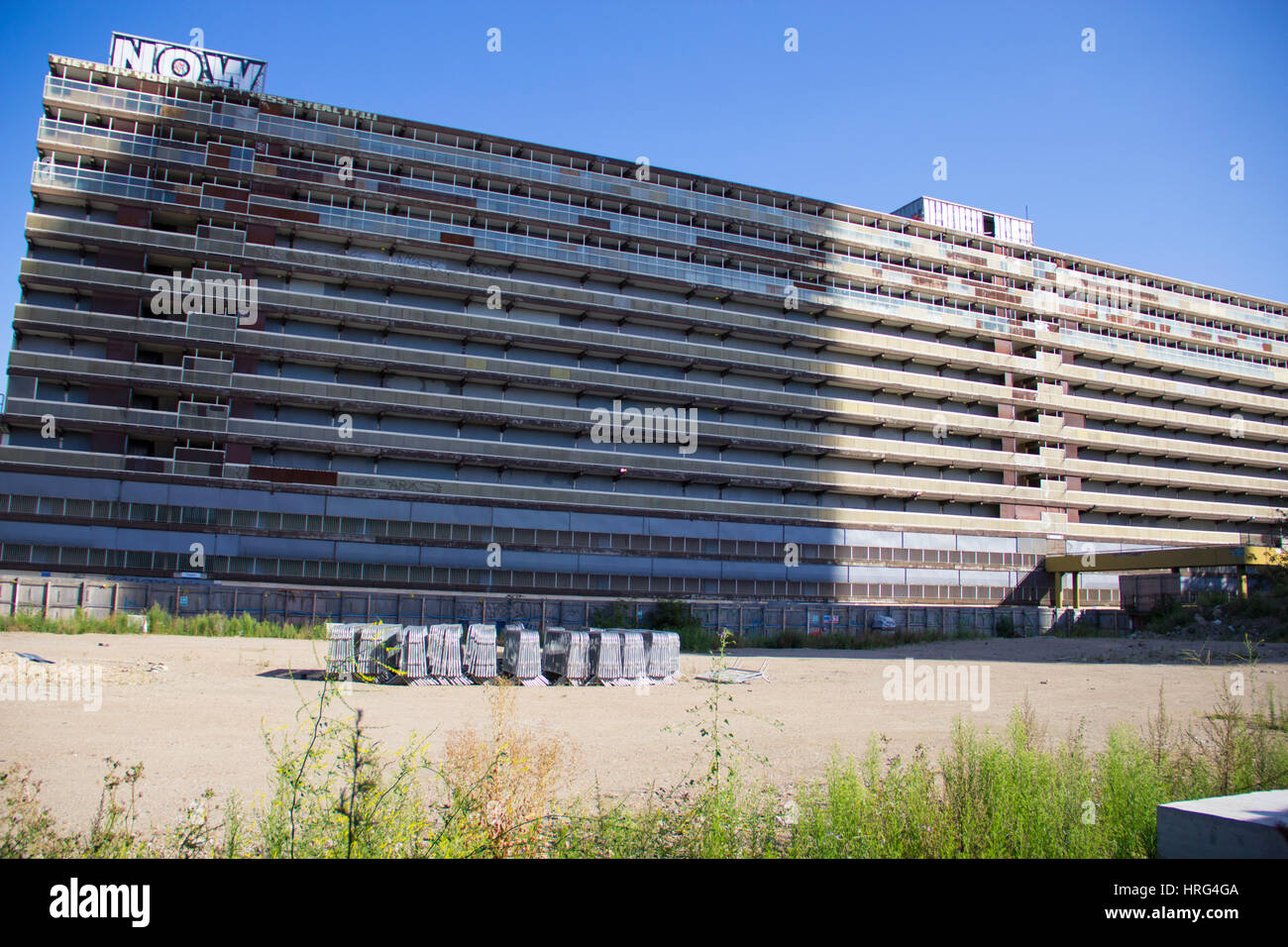 Ein Block von Gemeindewohnungen in der inzwischen abgerissenen Heygate-Siedlung in South East London. Es wurde abgerissen, zwischen 2011 und 2014 als Teil des Elefanten eine Stockfoto