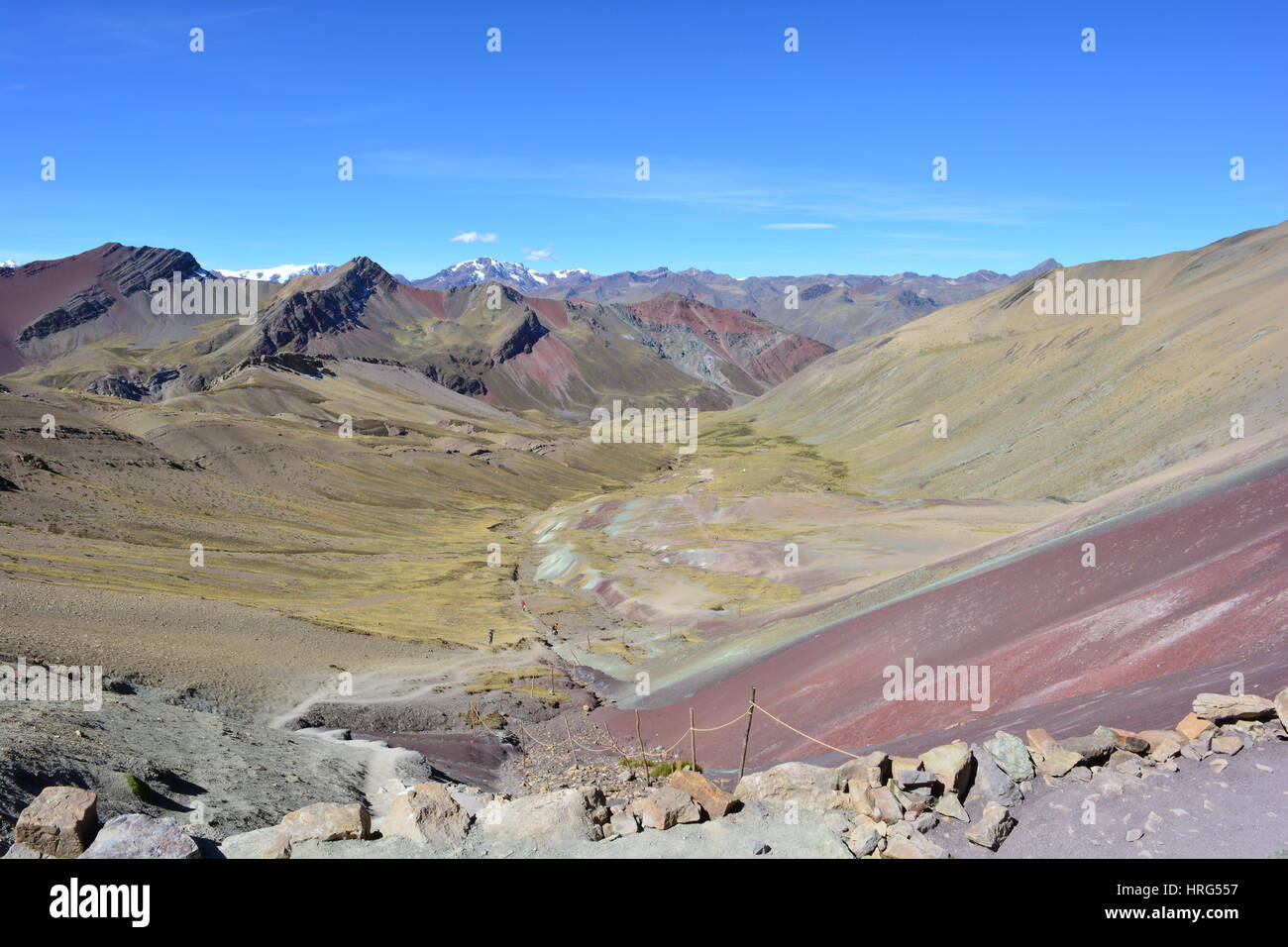 Wunderschöne Landschaft des Cerro Colorado - aka Rainbow Mountain, Vinicunca oder Ausangate - in der Region von Cusco, Peru Stockfoto