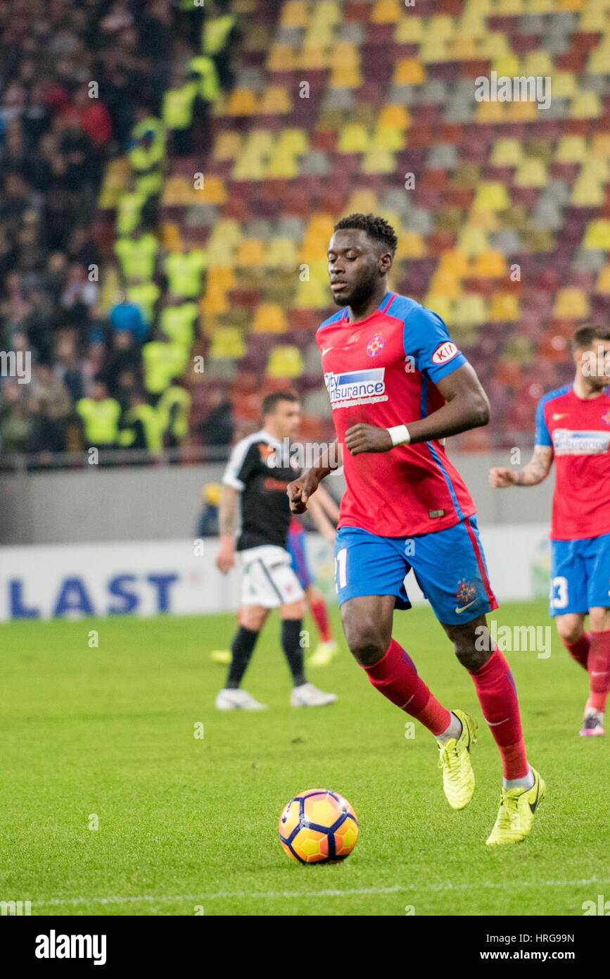 Bukarest, Rumänien. 1. März 2017. Wilfried Moke #21 von FC Steaua Bukarest während der LPF - Fußball rumänischen Liga 1 Orange 2016-2017, Spiel zwischen FC Steaua Bucharst und FC 1848 Dinamo Bukarest auf Arena Nationalstadion Bukarest, Rumänien ROU. Bildnachweis: Cronos Foto/Alamy Live-Nachrichten Stockfoto