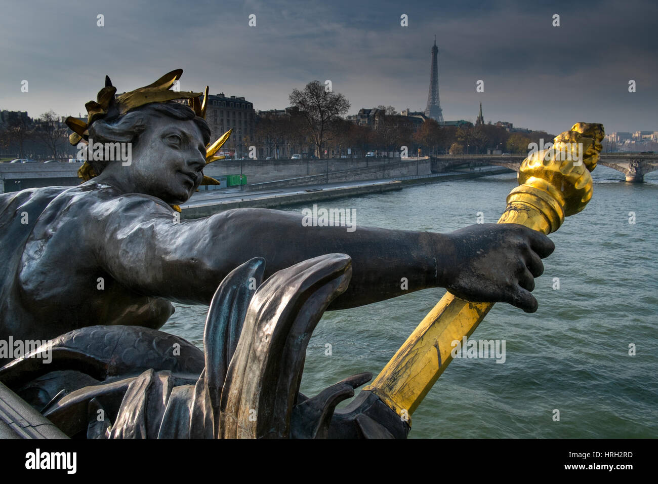 Nymphen der Néva auf Pont Alexandre III, Paris, Ille de France, Frankreich Stockfoto