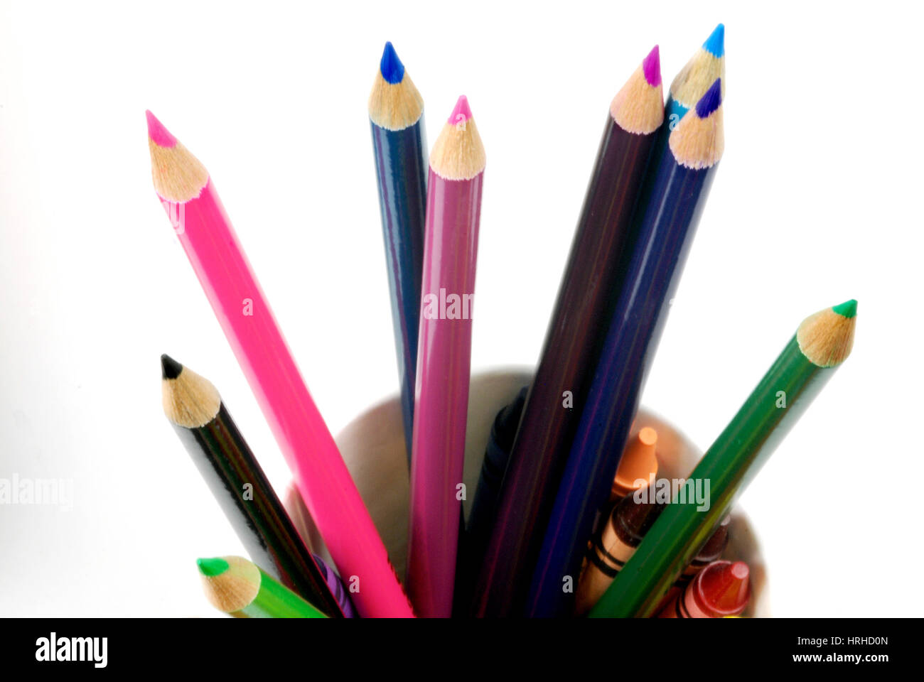 Bunte Bleistifte und Buntstifte Stockfoto