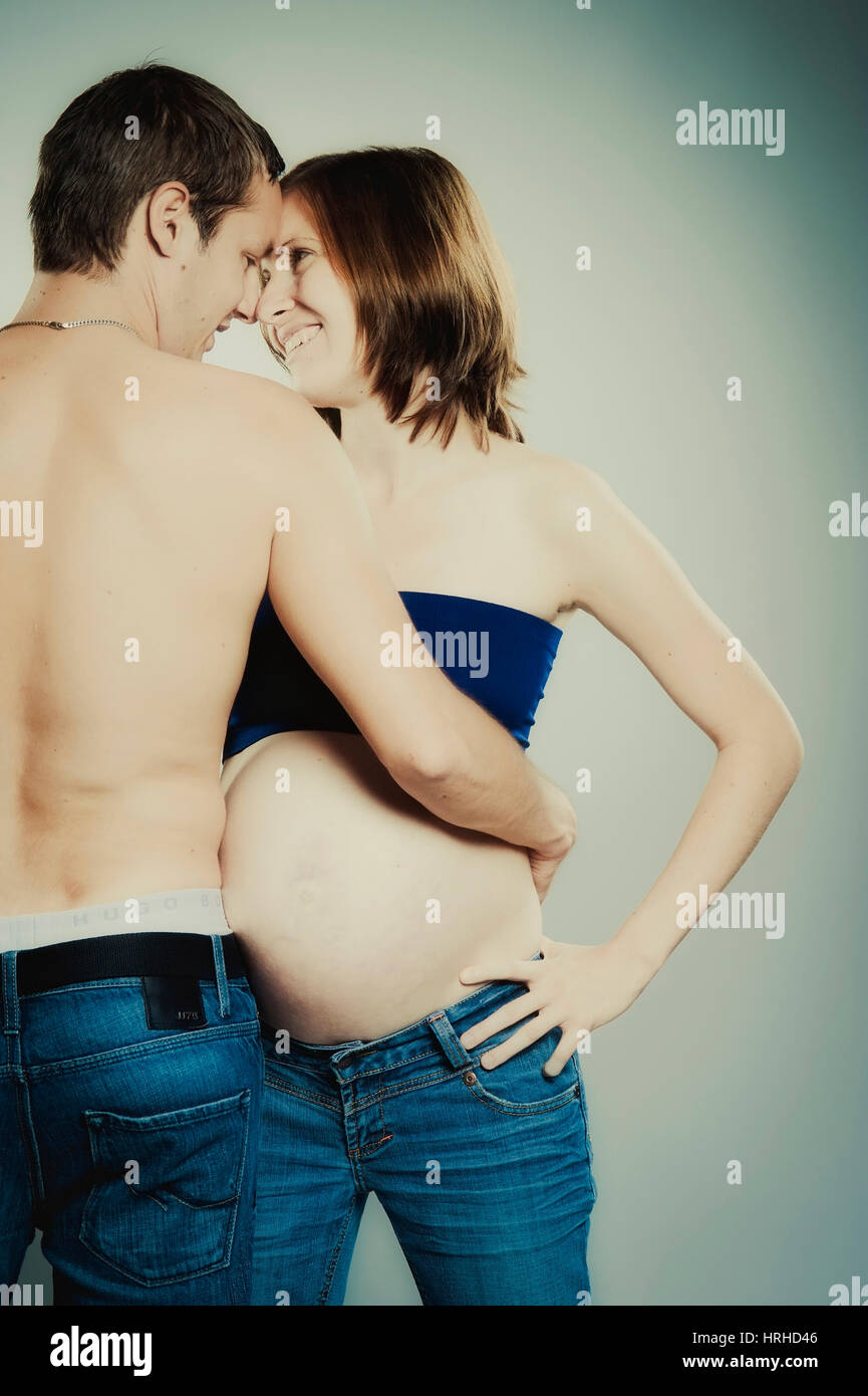 Werdende, Junge Eltern - Eltern-to-be Stockfoto