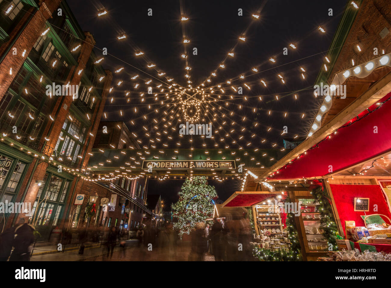Toronto-Weihnachtsmarkt in der Distillery District, Toronto, Ontario, Kanada, Nordamerika Stockfoto