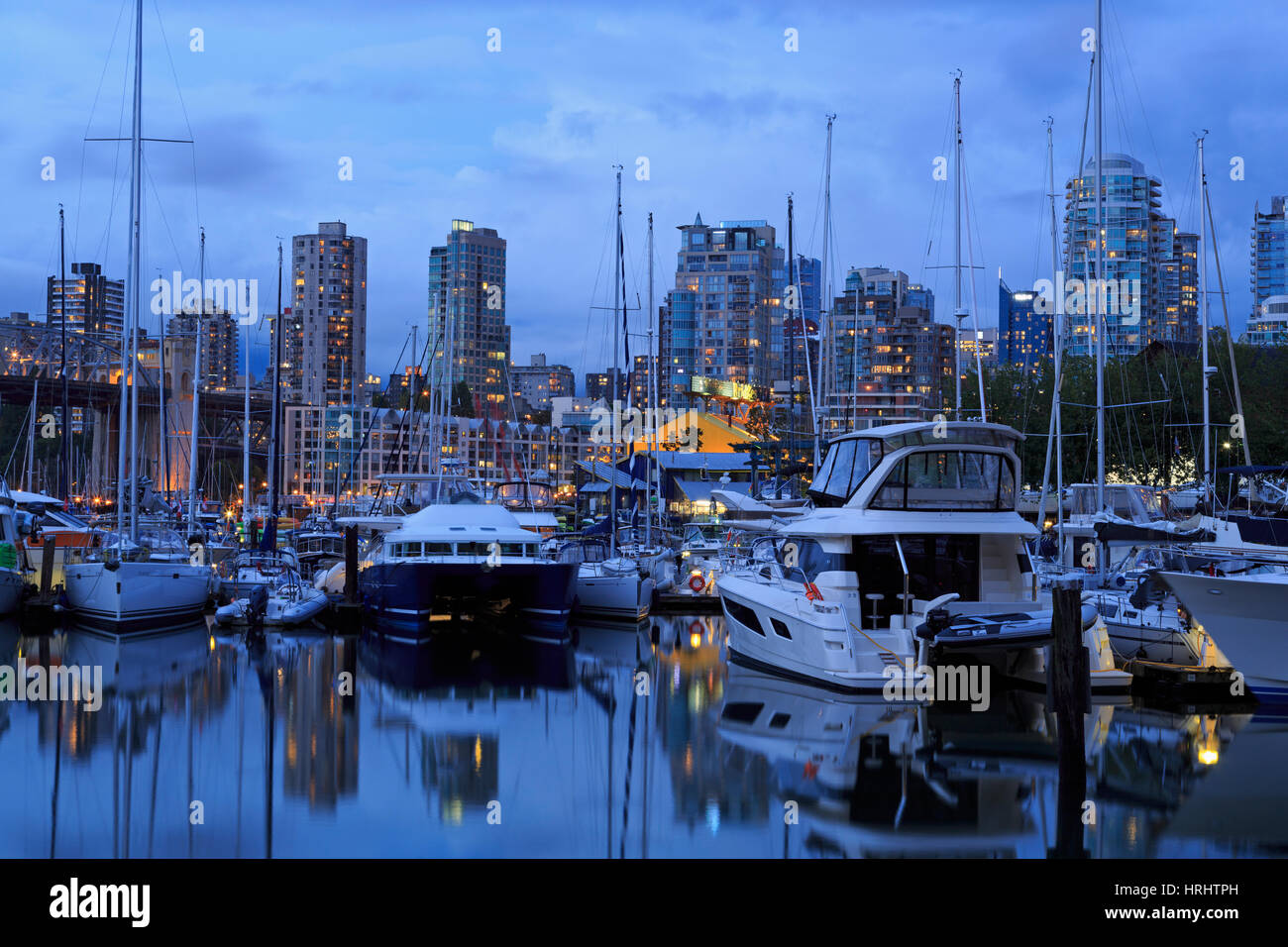 Marina, Granville Island, Vancouver, Britisch-Kolumbien, Kanada, Nordamerika Stockfoto