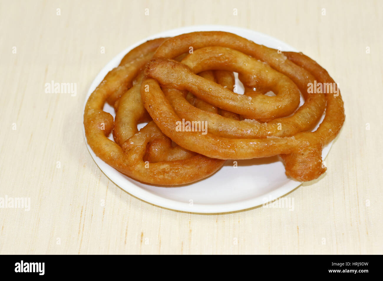 Jalebi, beliebte indische Süßspeise Tiefe frittierten Teig gemacht Stockfoto