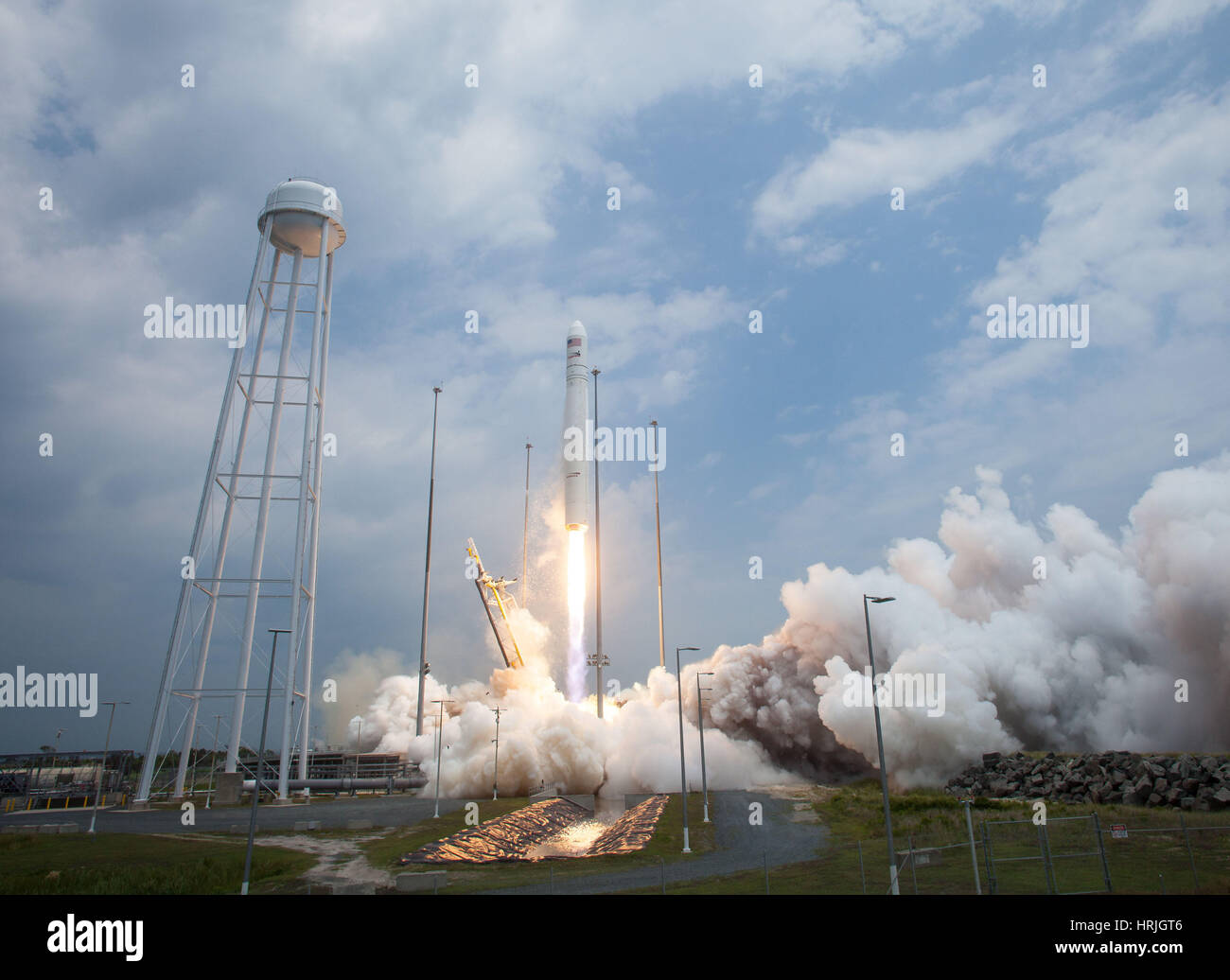 Antares Orbital-2 Mission starten Stockfoto