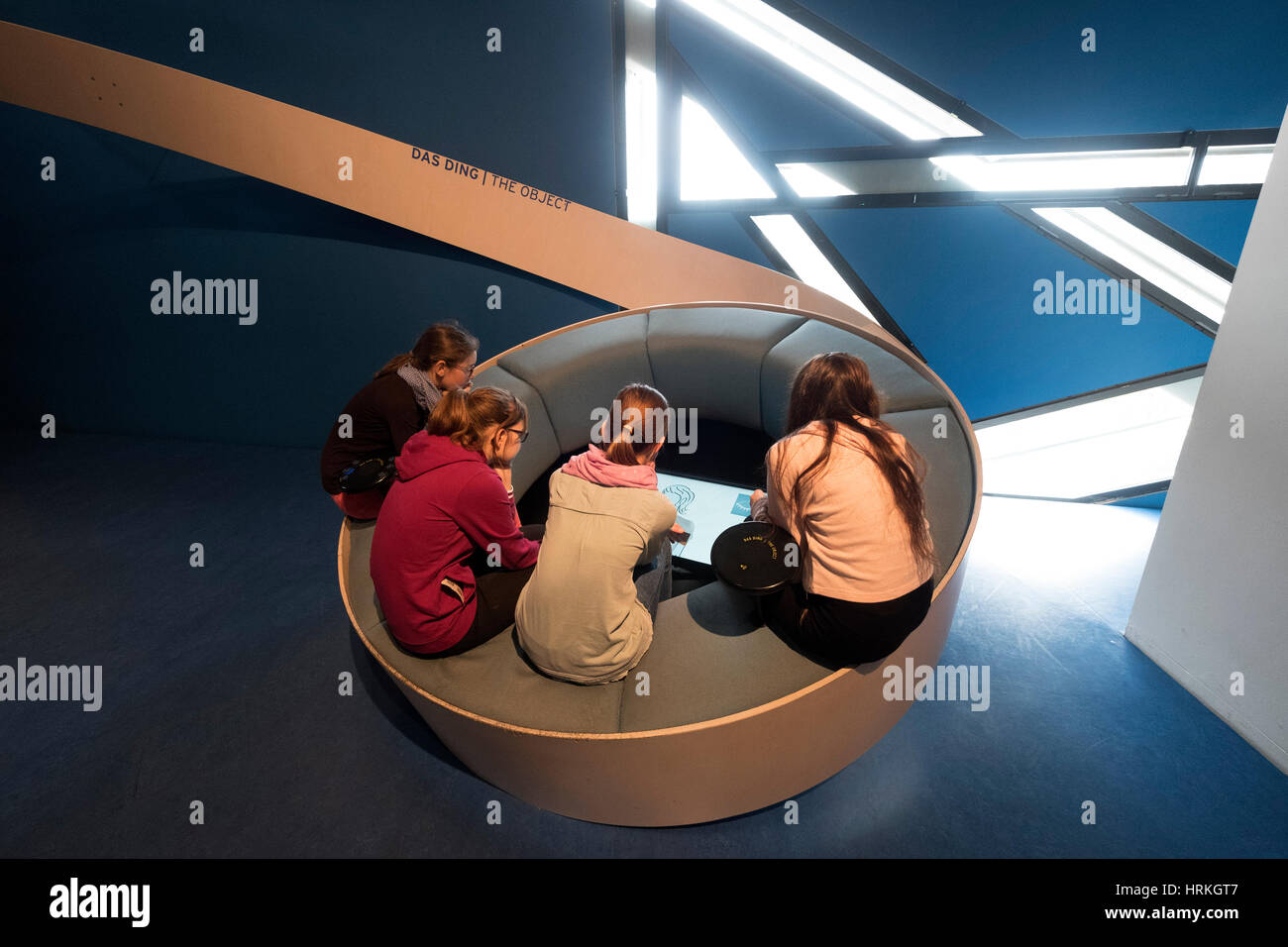 Interaktive video-Display im jüdischen Museum in Berlin, Deutschland. Stockfoto