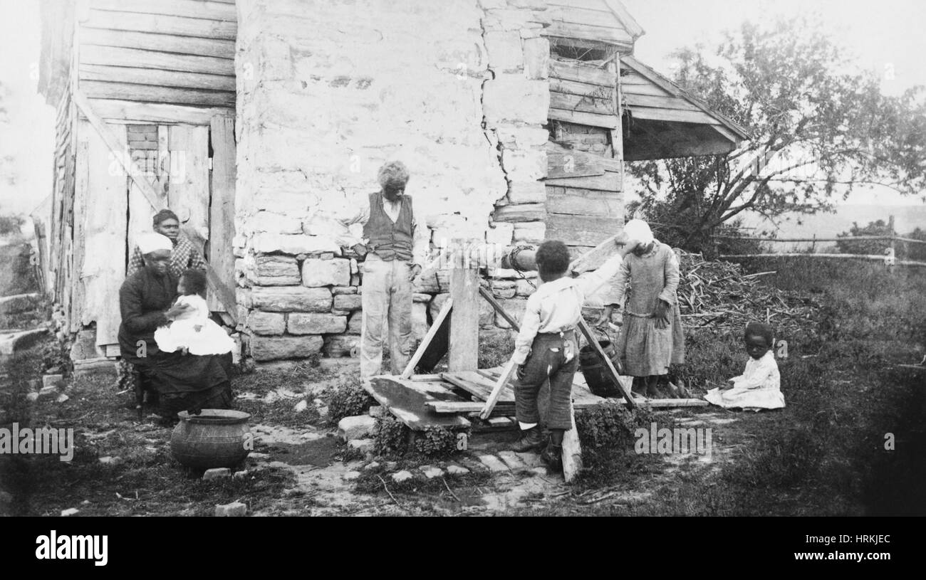 Female slave Fotos und Bildmaterial in hoher Auflösung Alamy