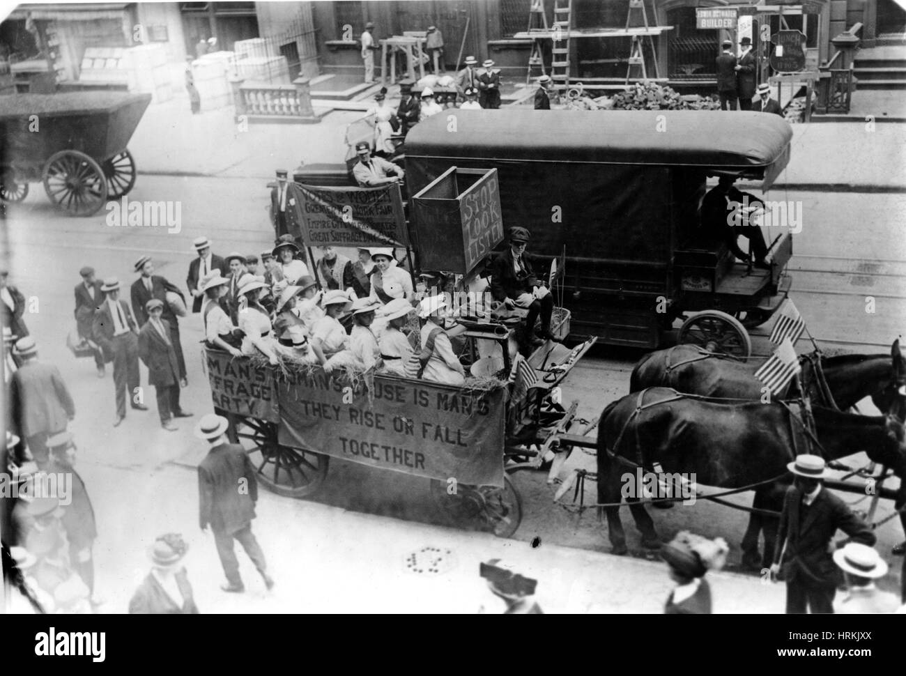 Suffragetten gehen zum Rathaus, 1913 Stockfoto
