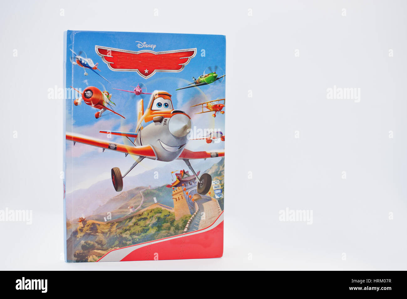 Hai, Ukraine - 28. Februar 2017: Animierte Disney Filme Cartoon Produktion  Buch Flugzeuge auf weißem Hintergrund Stockfotografie - Alamy