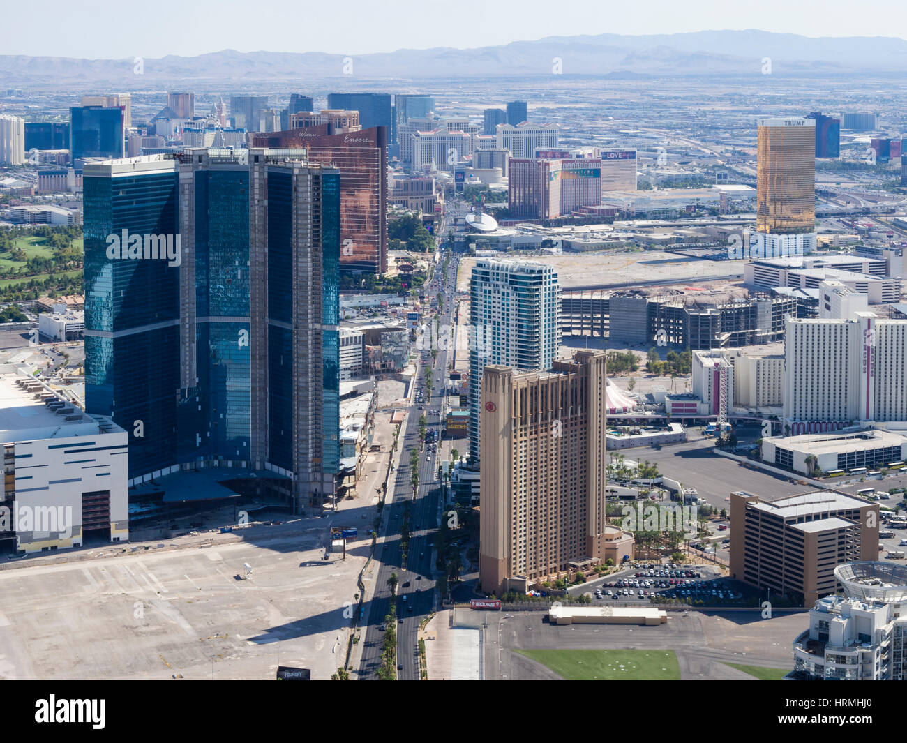 Las Vegas Boulevard ("Strip"), von der Aussichtsplattform des Stratosphere Tower gesehen. Stockfoto