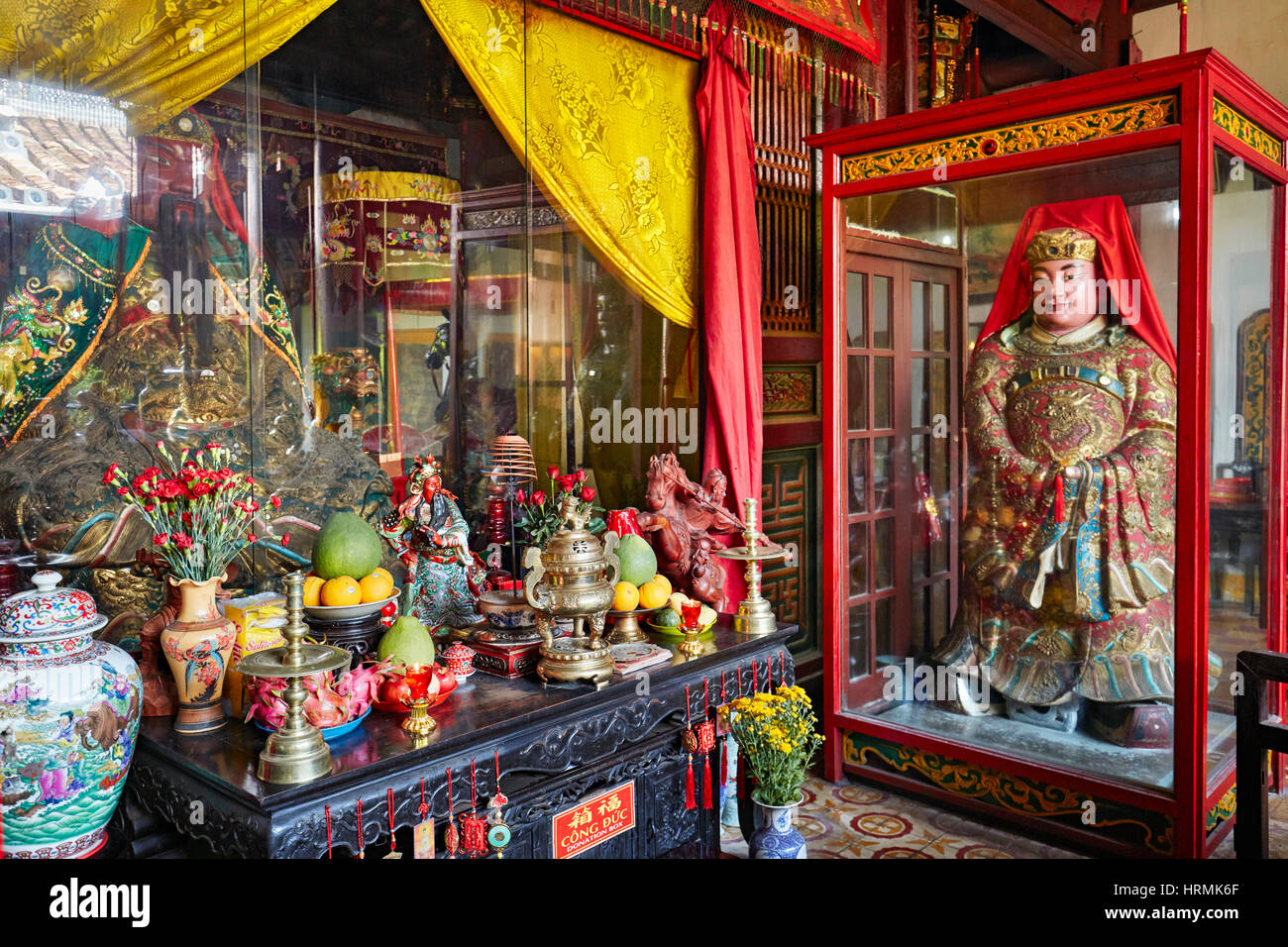 Innenraum der Quan Cong Tempel. Hoi An Ancient Town, Quang Nam Provinz, Vietnam. Stockfoto