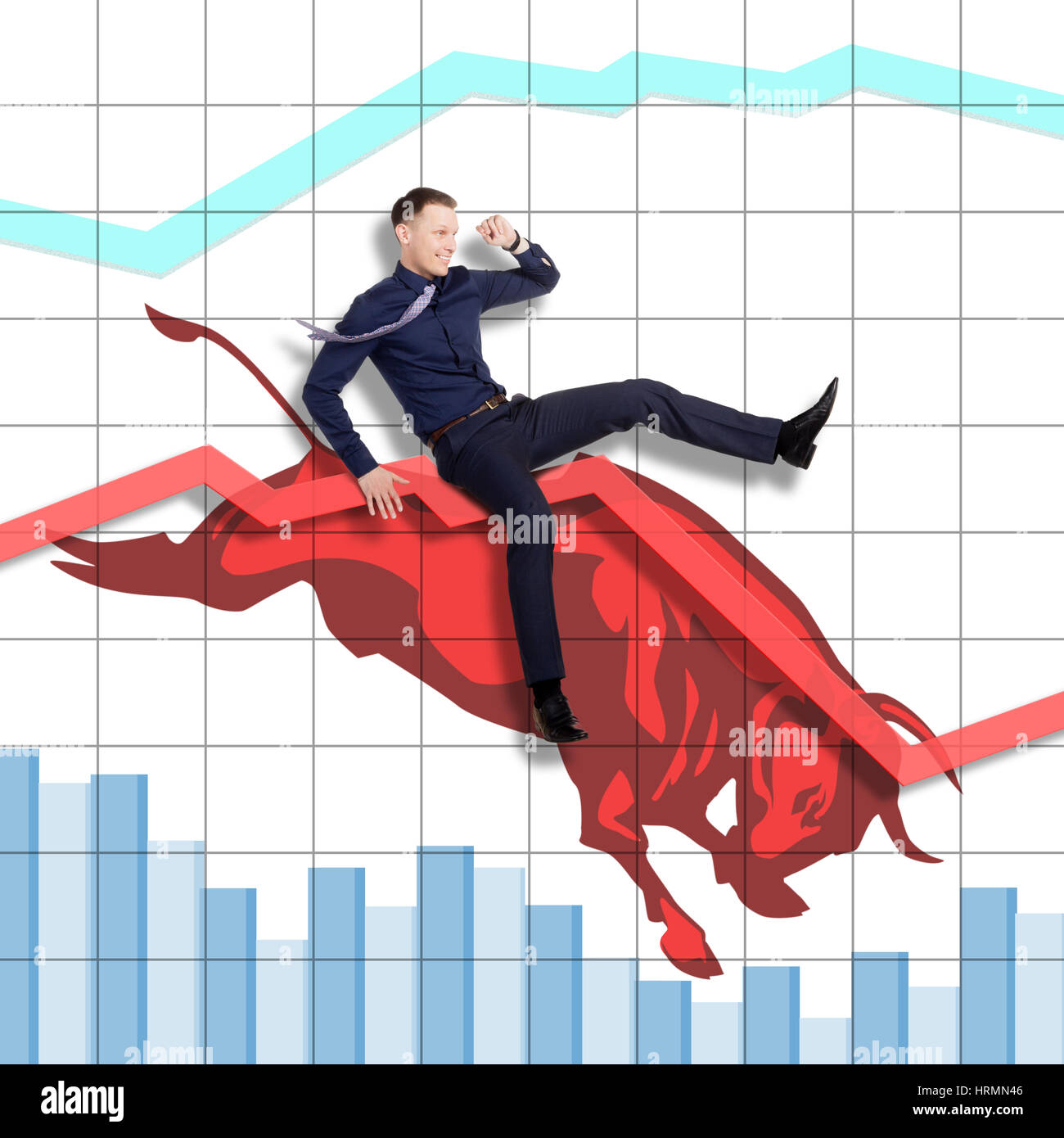 Unternehmer ist auf dem springenden roten Bullen am roten Pfeil Abwärtstrend Linie auf Hintergrund der Grafik des Fonds. Wehren Sie bullish Marktkonzept. Stockfoto