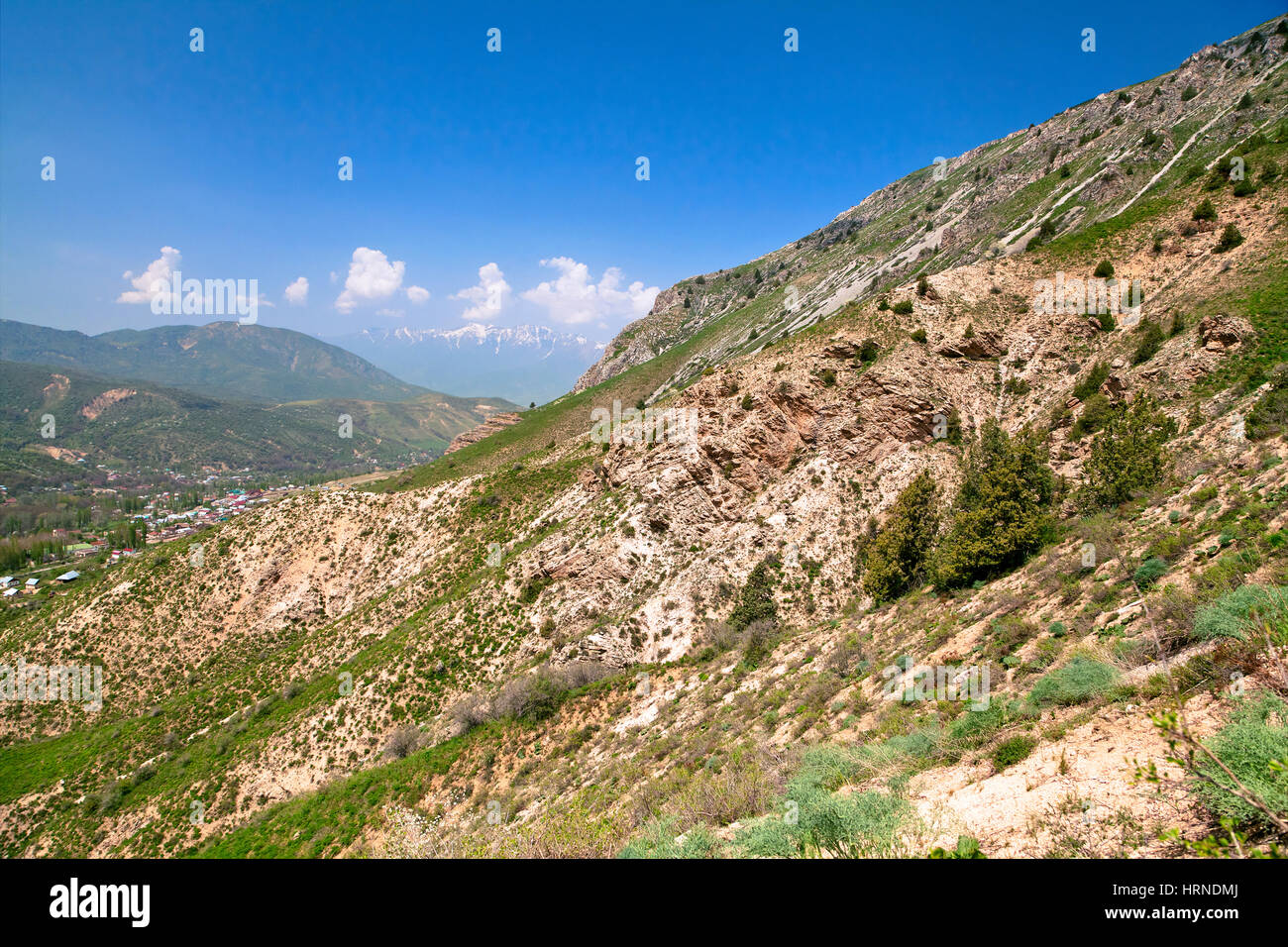 Tschimgan Berge, Usbekistan, an einem sonnigen Tag Stockfoto