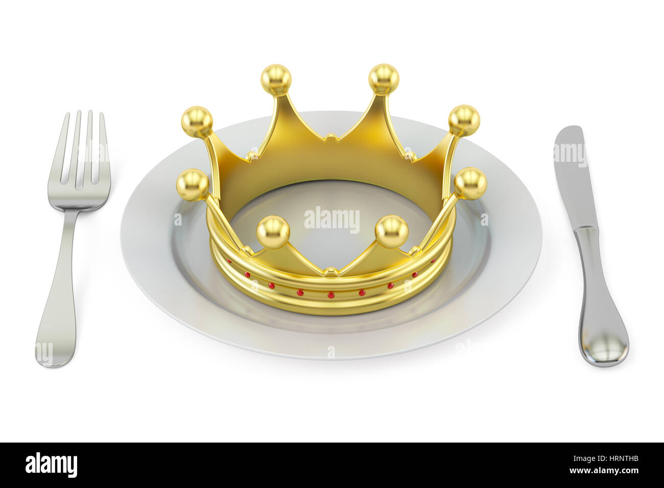Goldene Krone auf einem Teller mit Messer und Gabel. Königliche Küche Konzept. 3D-Rendering isoliert auf weißem Hintergrund Stockfoto