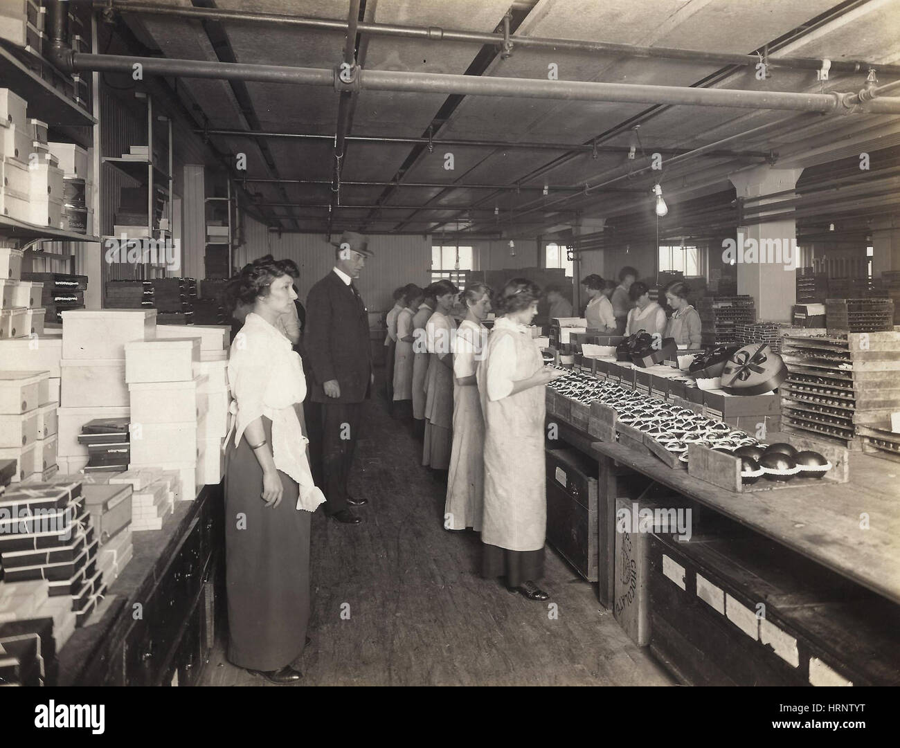 Kontrollierenden Süßwarenfabrik, 1911 Stockfoto