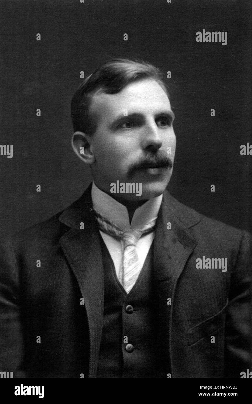 Rutherford spaltet das atom -Fotos und -Bildmaterial in hoher Auflösung ...