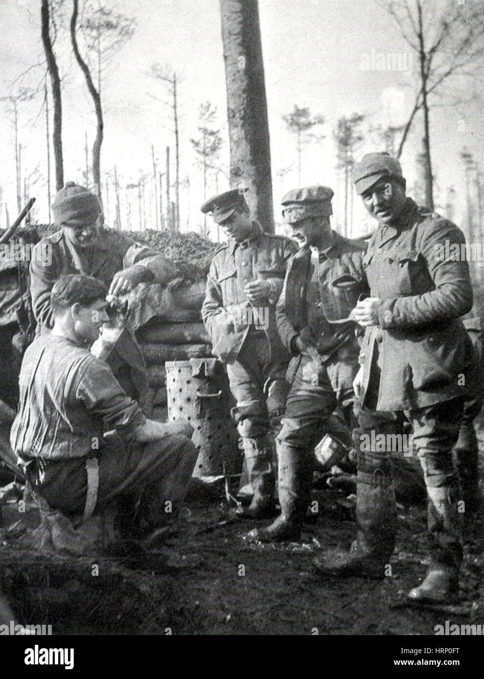WWI, britische Soldaten in Brazier, 1915 Stockfoto