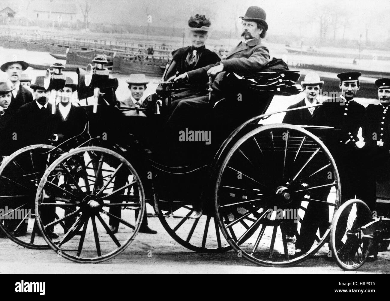 Bertha und Karl Benz, deutscher Automobilhersteller Stockfoto