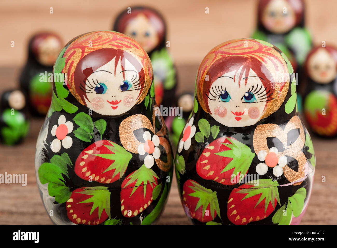 Reihe von Matroschka oder Babushkas (russische Verschachtelung Puppen). Stockfoto