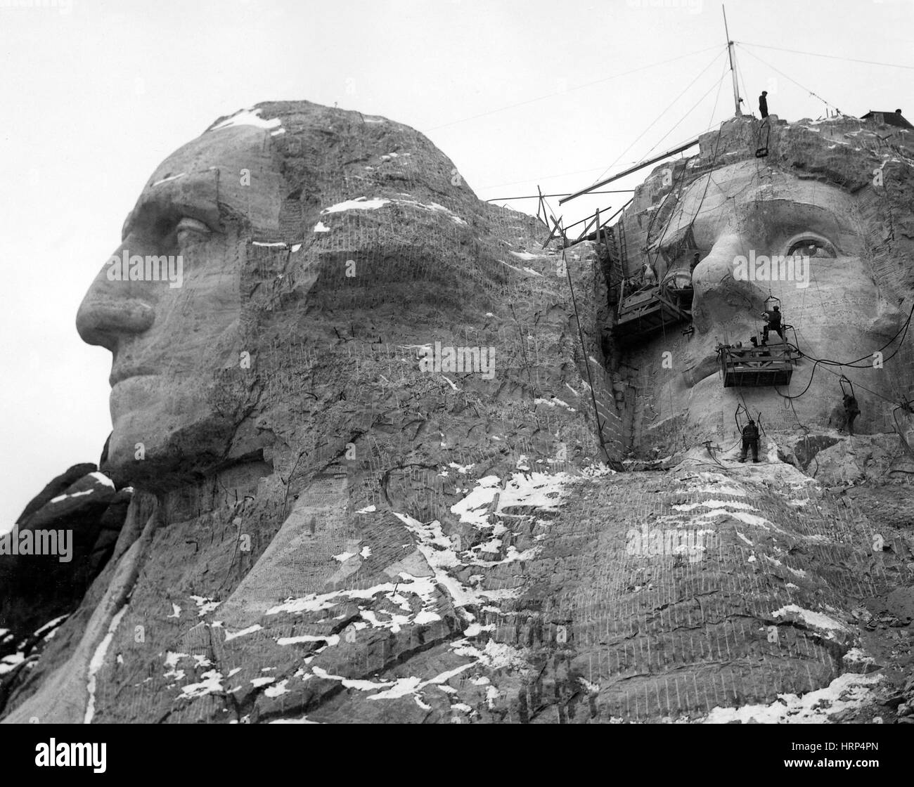 Schnitzen Jeffersons Kopf, Mount Rushmore, 1930er Jahre Stockfoto