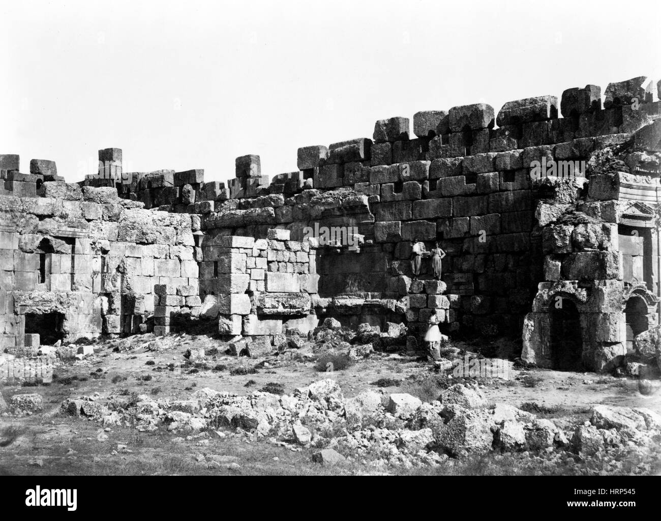 Große Hof, Tempel des Jupiter, Baalbek, der 1870er Jahre Stockfoto