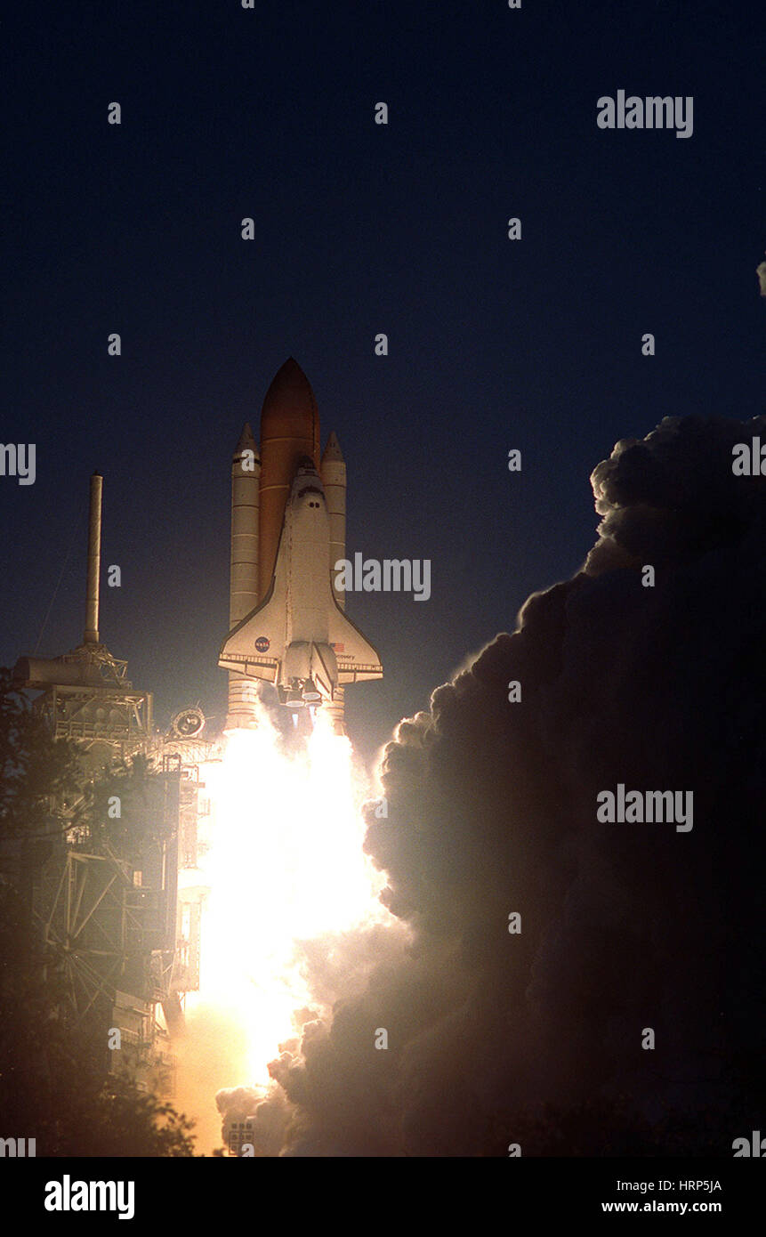 STS-102, Space Shuttle Discovery starten, 2001 Stockfoto