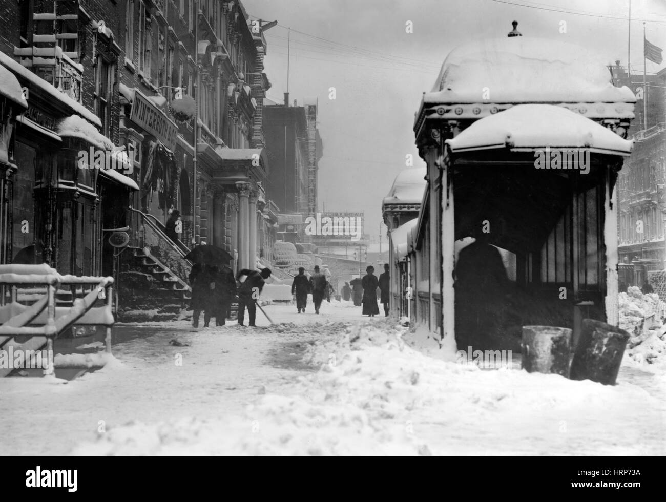NYC, Schneeräumung, 1908 Stockfoto