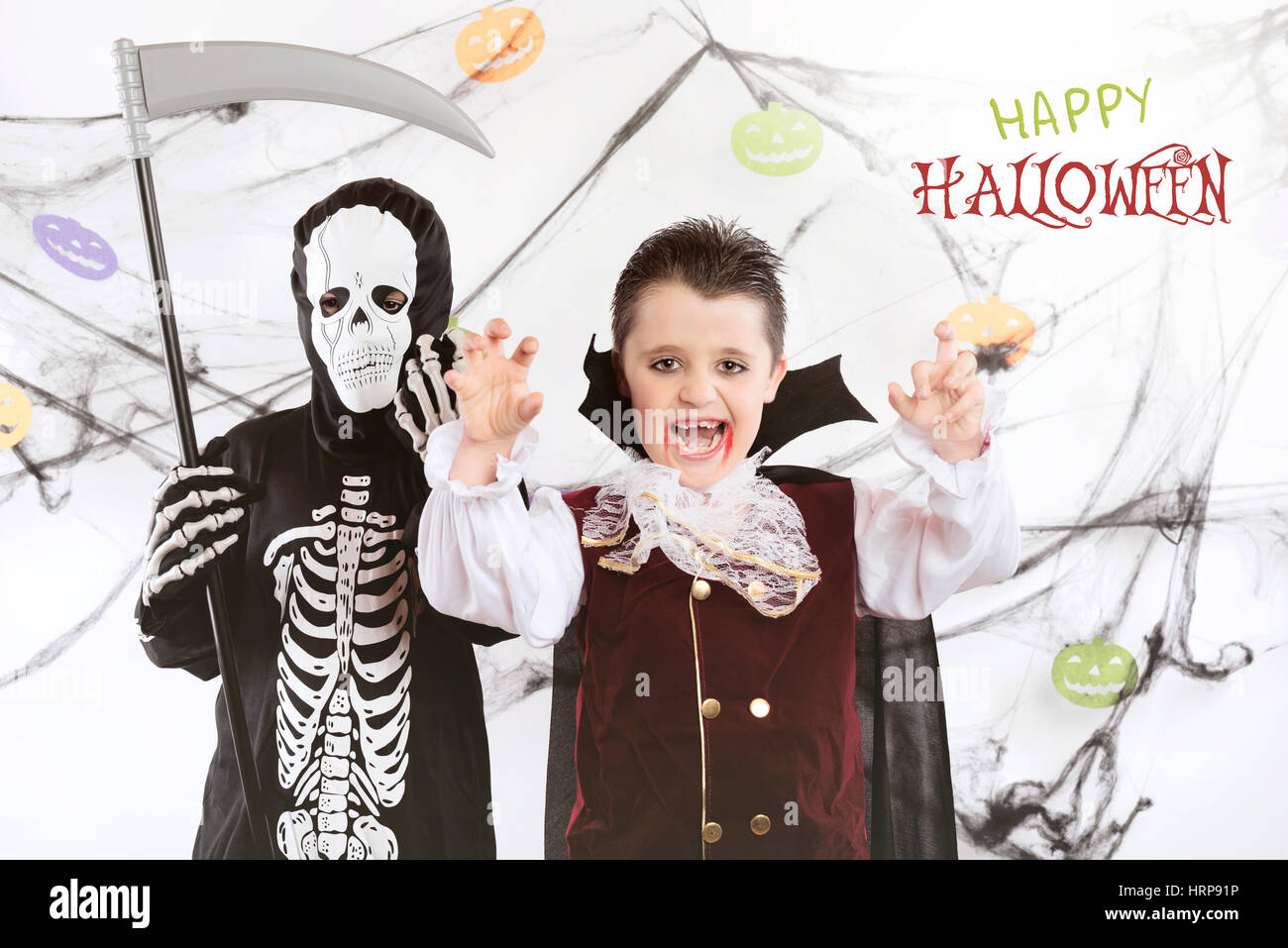 Happy Halloween-Qual in Halloween verkleidet Stockfoto