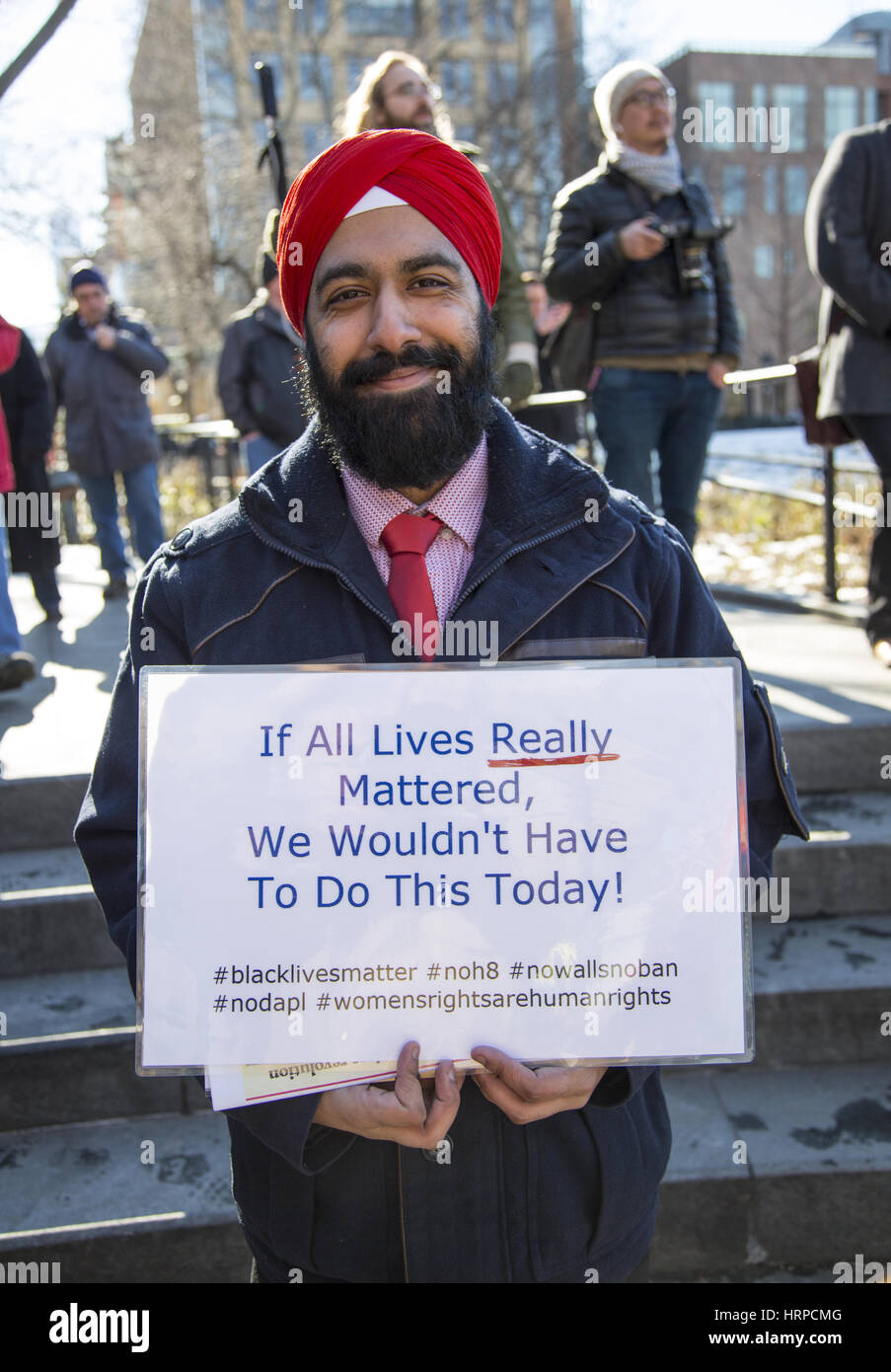 Demonstranten waren in Kraft am Washington Square, Einwanderung und andere neue Politik der Trump-Regierung zu protestieren. Stockfoto