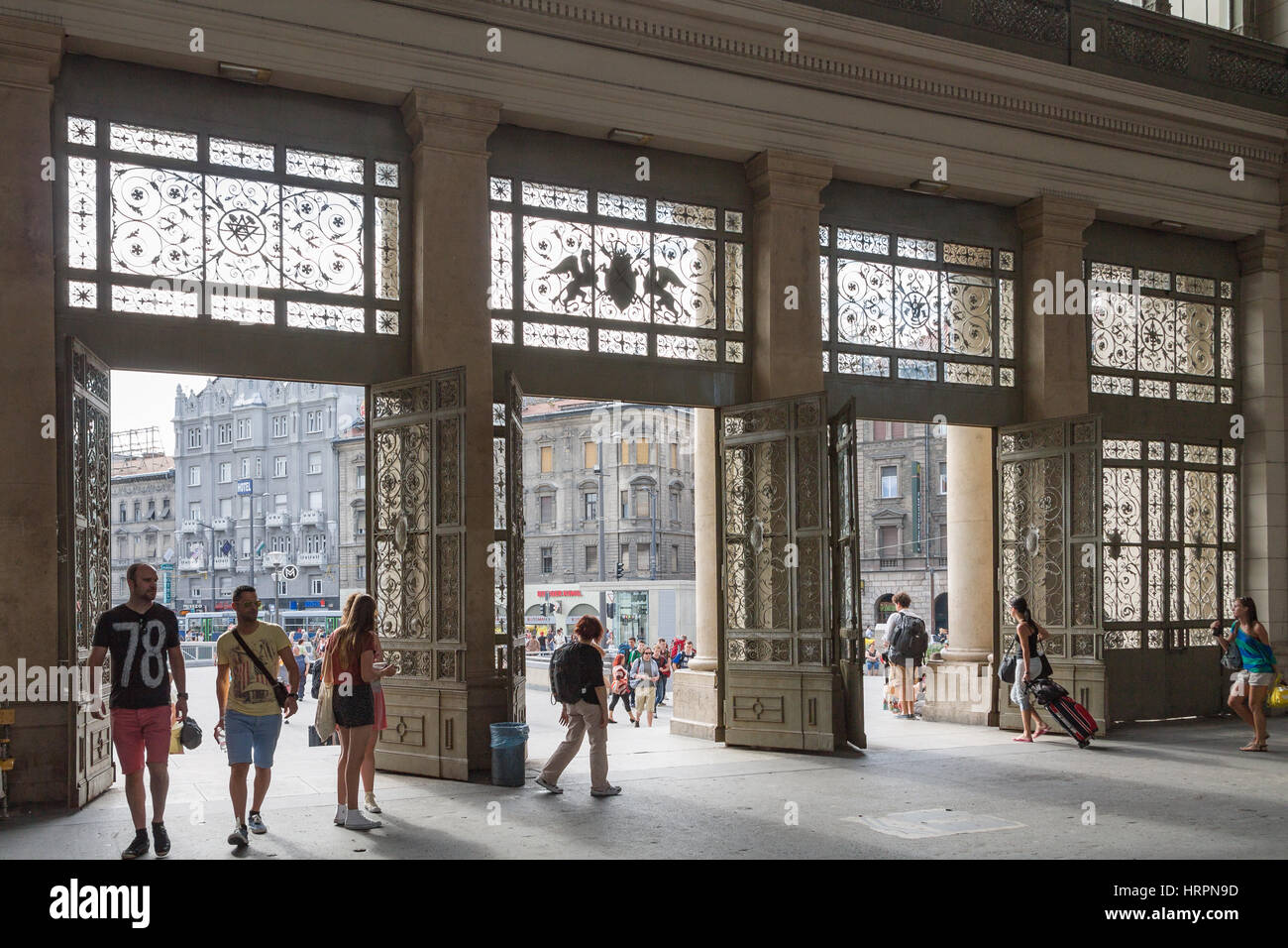 Der Eingang zum Bahnhof Keleti in Budapest, Ungarn Stockfoto
