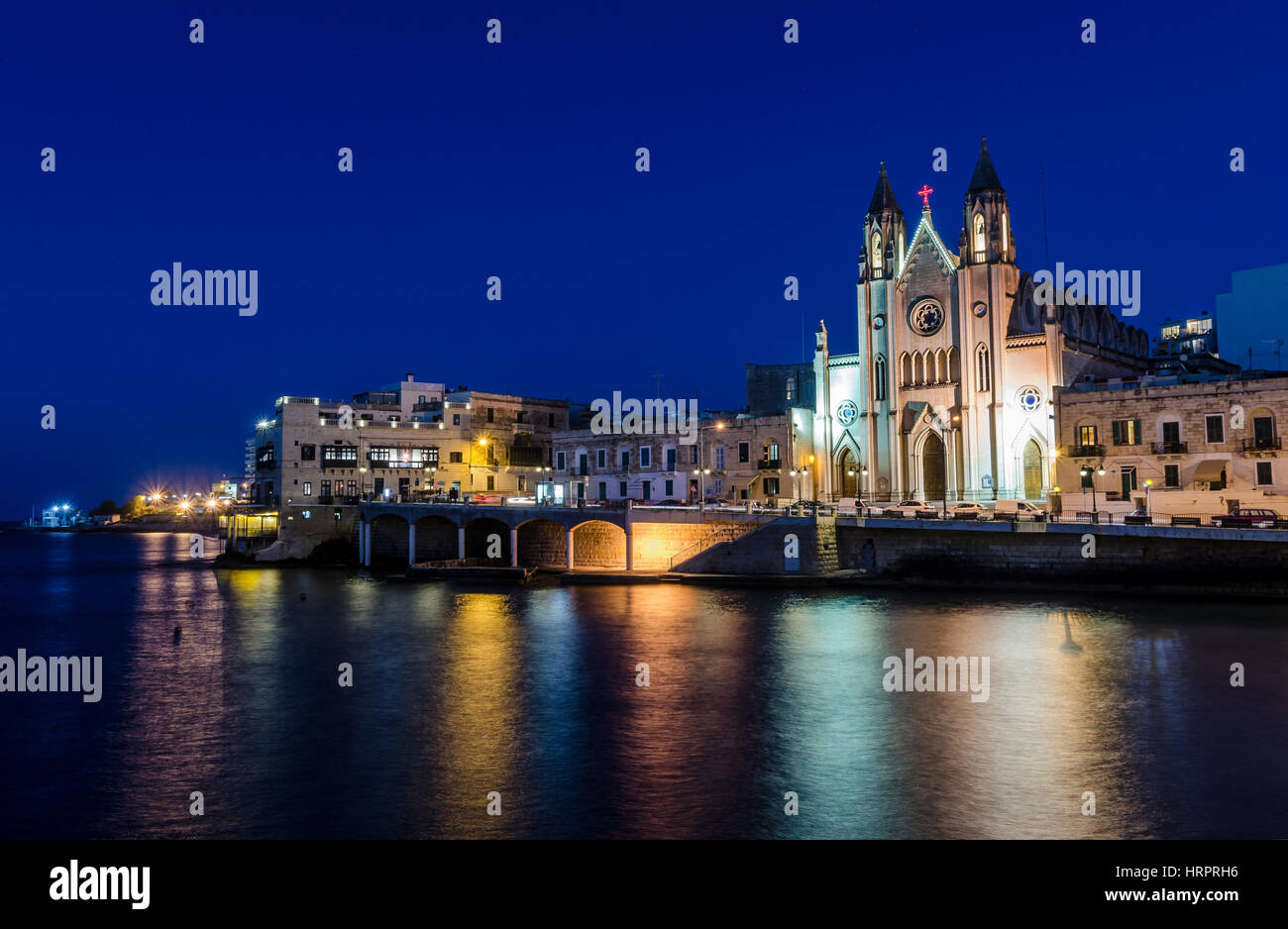 Einbruch der Dunkelheit auf Balluta Kirche - Saint Julian's-Malta Stockfoto