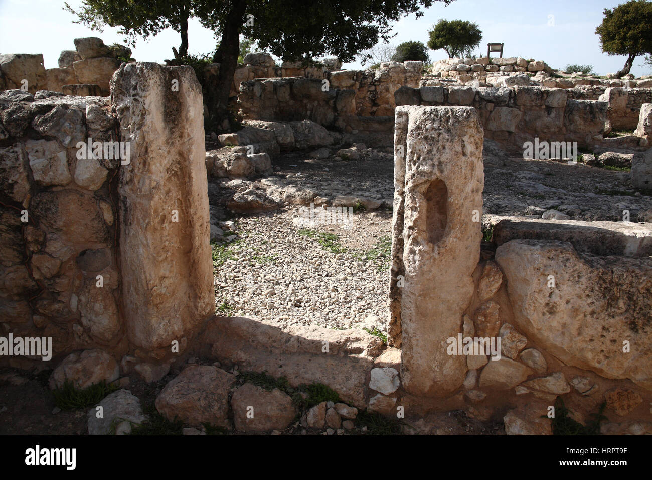 Eingang zu einem Haus in einer jüdischen Siedlung aus der Zeit des zweiten Tempels und der Bar Kochba Aufstand in Judäa Ausläufern oder Shfela. In der Spalte auf der Stockfoto