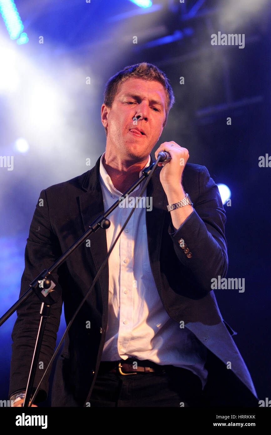 BARCELONA, Spanien - 30 Mai: The Walkmen Band führt auf Arc de Triomf kostenlos am 30. Mai 2012 in Barcelona, Spanien. San Miguel Primavera Sound Festiva Stockfoto