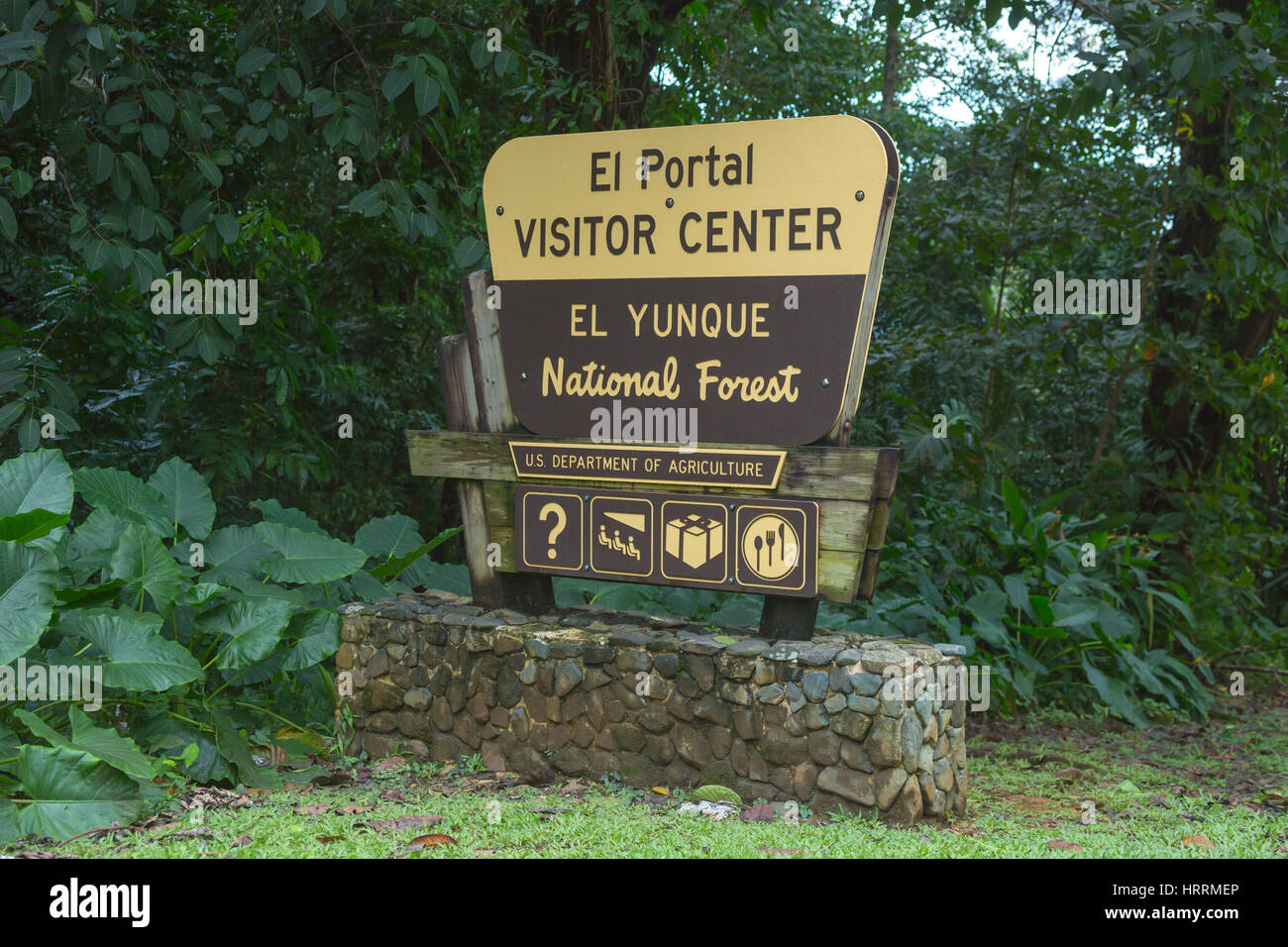 EINGANG ZEICHEN EL PORTAL REGEN WALD ZENTRUM EL YUNQUE NATIONAL FOREST RIO GRANDE PUERTO RICO Stockfoto
