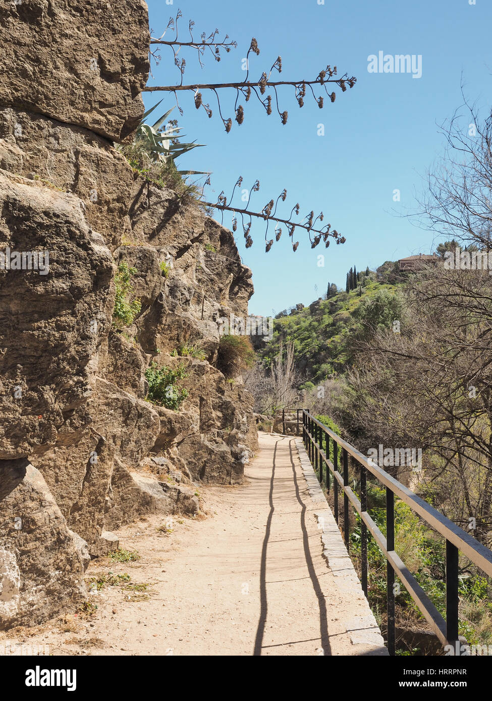 Wanderweg in den Bergen von Kastilien, Spanien Stockfoto