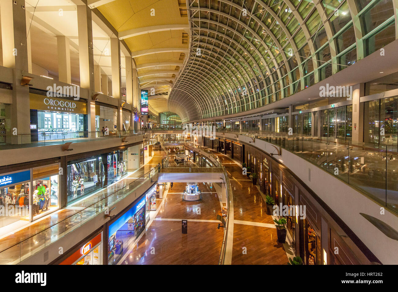 Einkaufszentrum Shoppes, Mall, in Singapur, Marina Bay Sands, Singapur, Asien Stockfoto