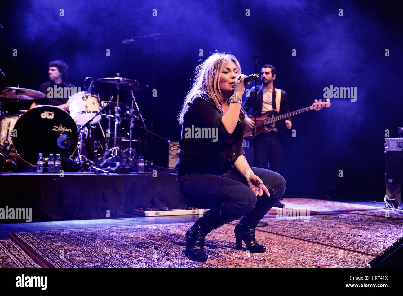 BARCELONA - 28 FEB: Amaia Montero (Künstler) Konzert in Barts Stadium am 28. Februar 2015 in Barcelona, Spanien. Stockfoto