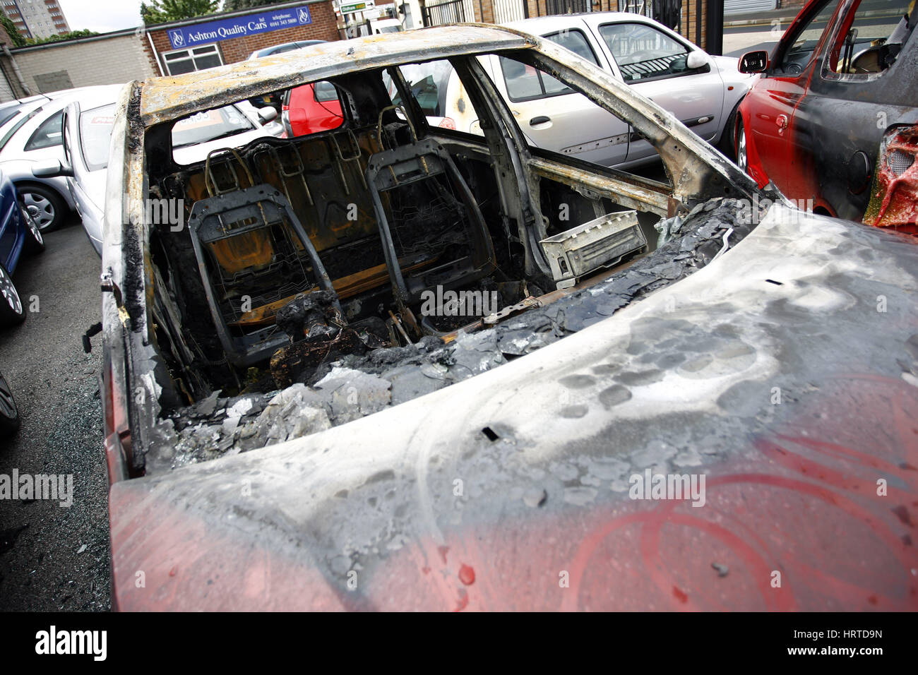 Ashton Quality Cars Ltd. , Katherine Street, Ashton unter Lyne. Szene eines Brandanschlags. Stockfoto