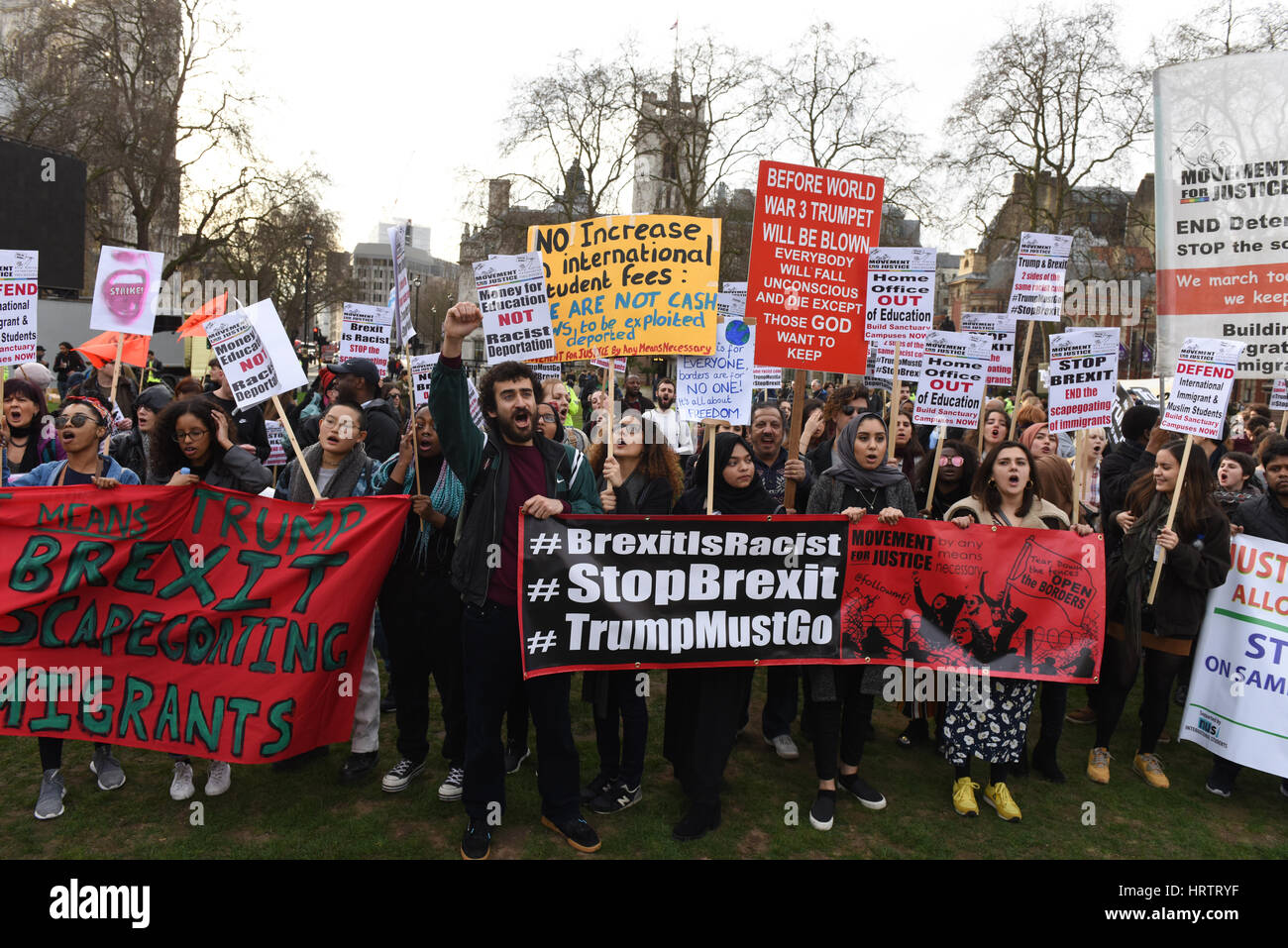 Trump & Stop Brexit Demonstration in Parliament Square, London zu stoppen. Stockfoto