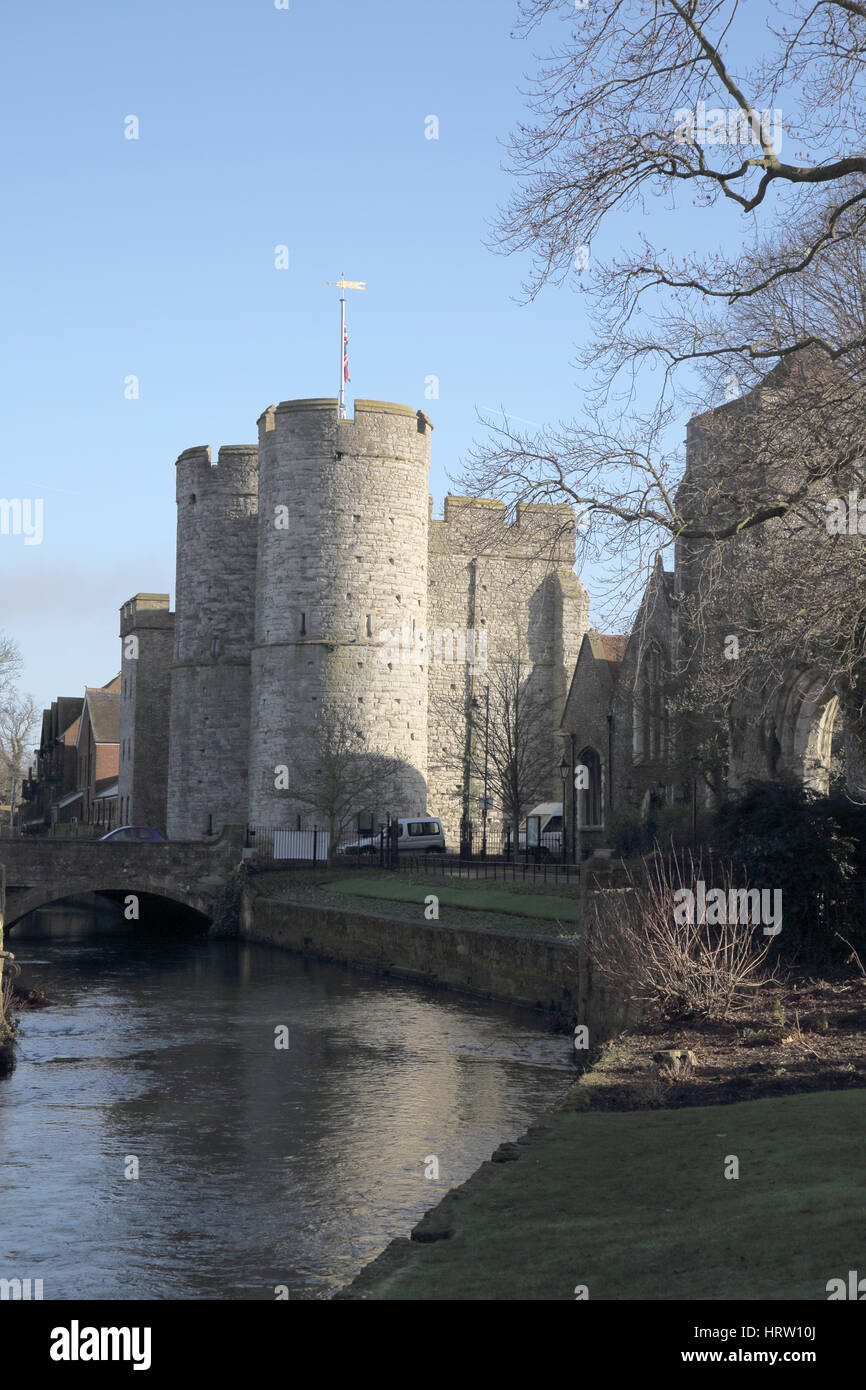 Fluss Stour rund um die Kathedrale Stadt Canterbury in kent Stockfoto