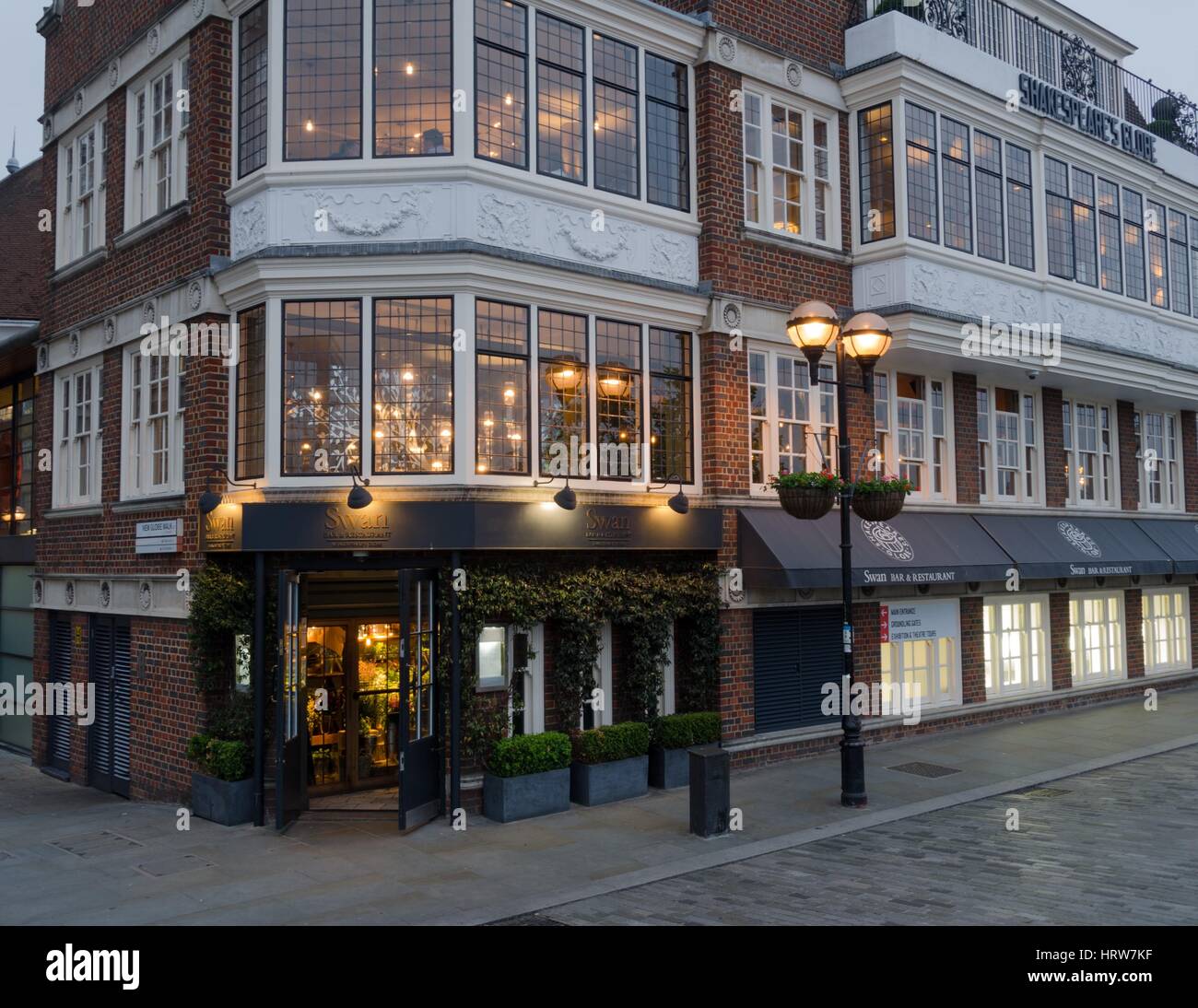 Die Swan Bar und das Restaurant im Globe Theatre, London, UK Stockfoto