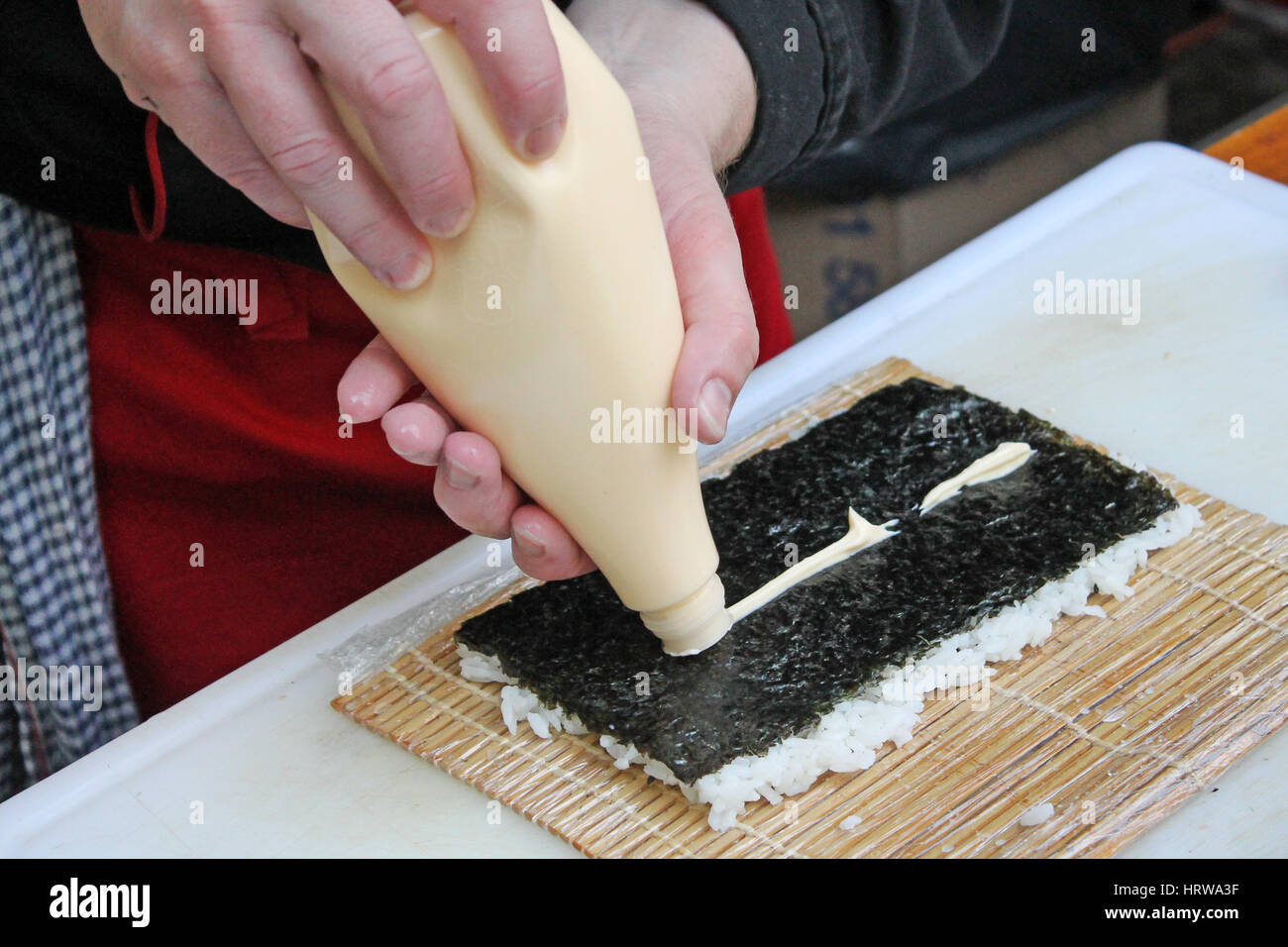 Vorbereitung Sushi roll Sushi-Rolle Stockfoto